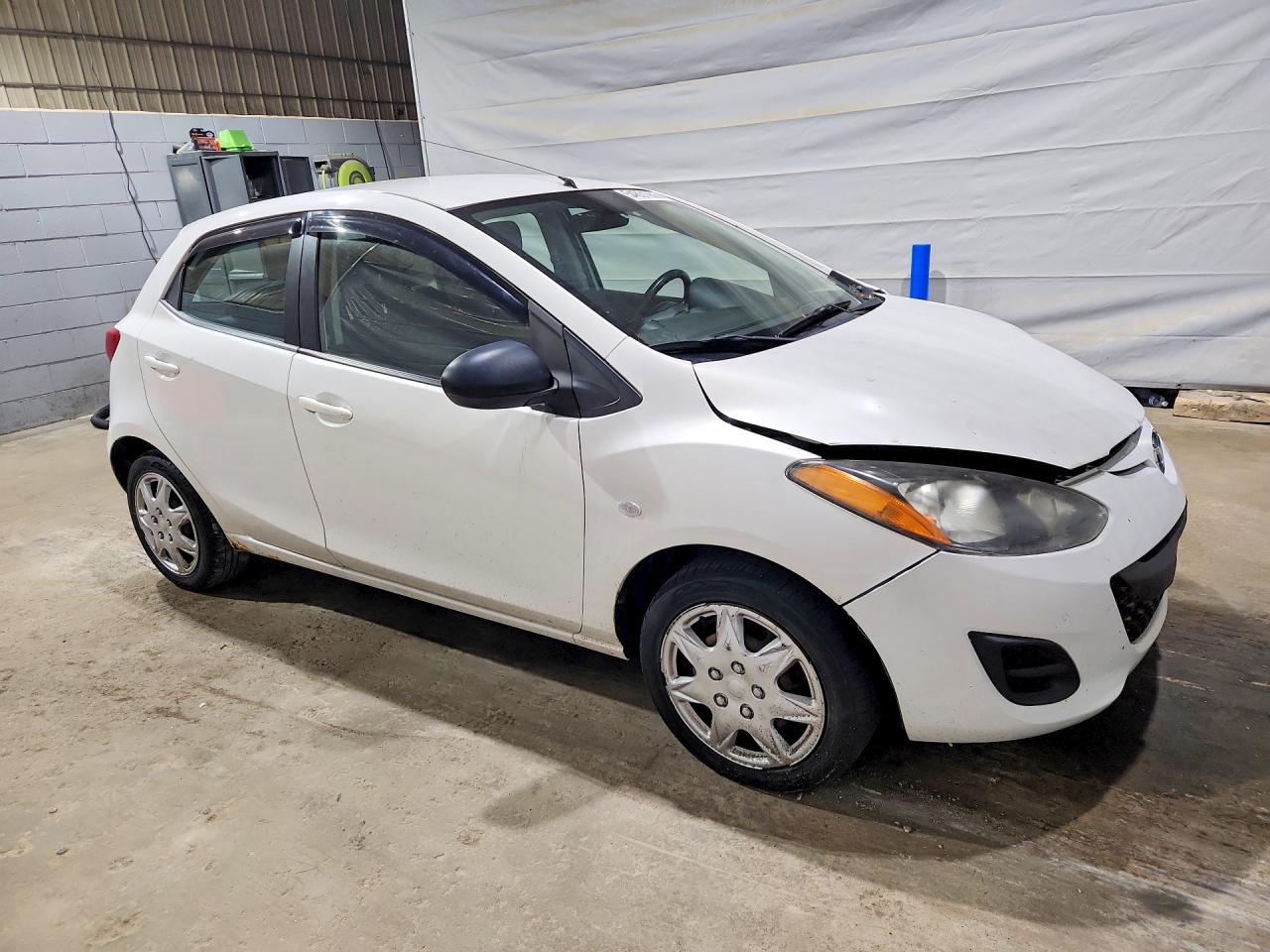 2014 Mazda Mazda2 Sport White vin: JM1DE1KY7E0181584