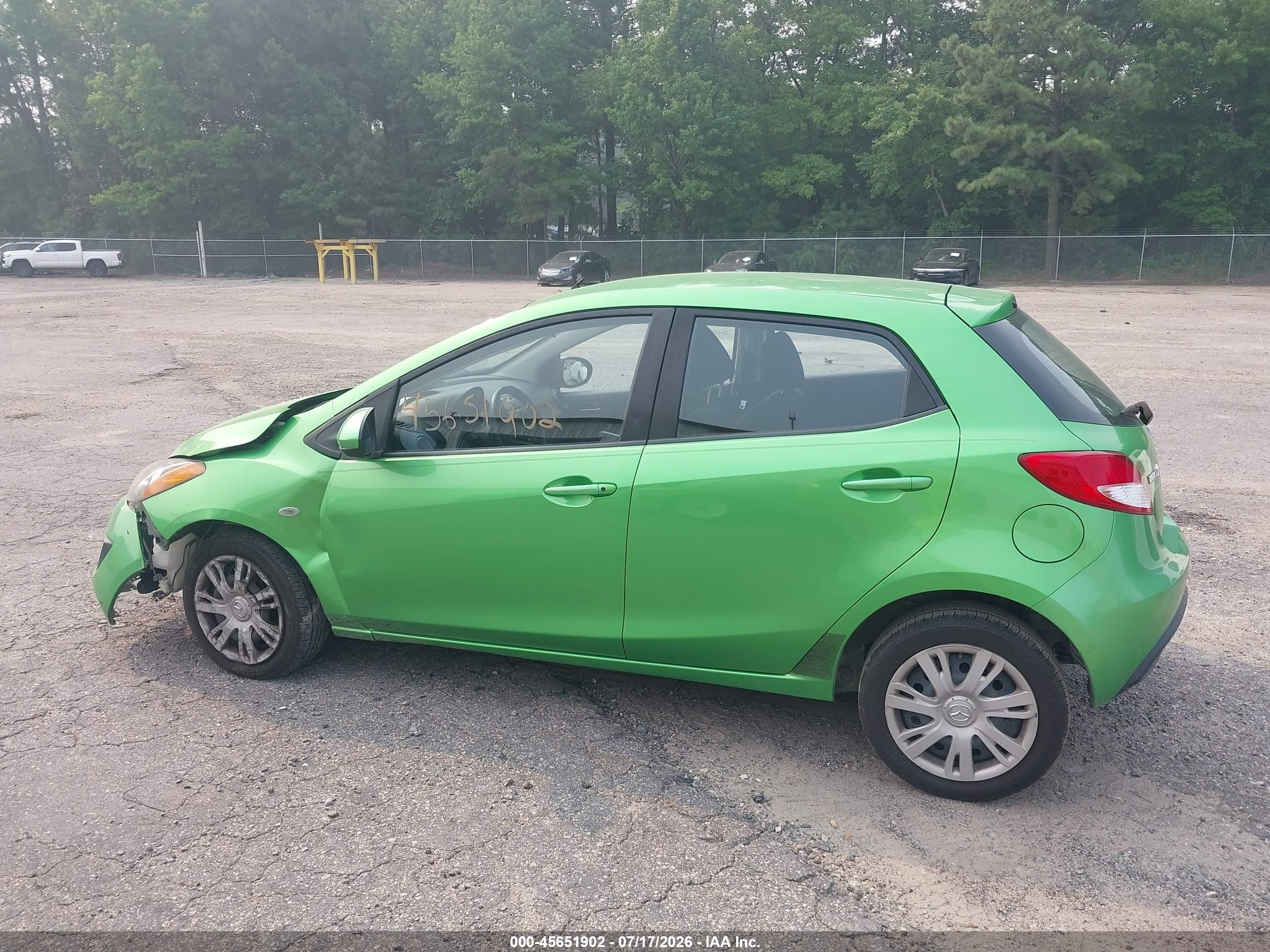 2013 Mazda Mazda2 Sport Green vin: JM1DE1KY8D0152934
