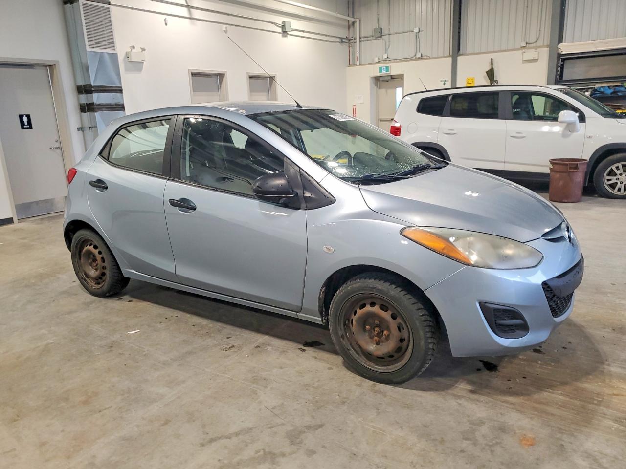 2013 Mazda Mazda2 Gray vin: JM1DE1KY8D0165540