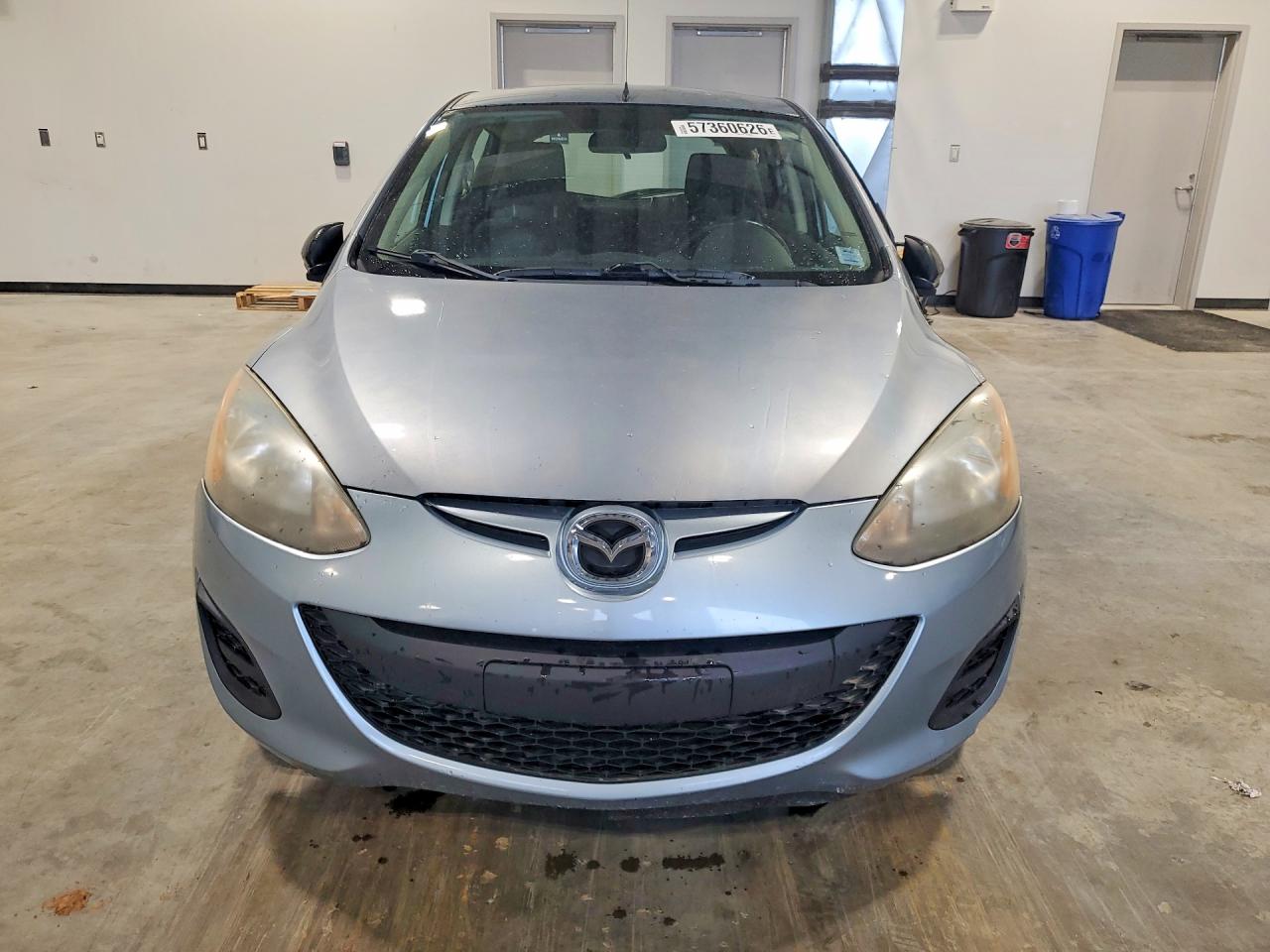 2013 Mazda Mazda2 Gray vin: JM1DE1KY8D0165540