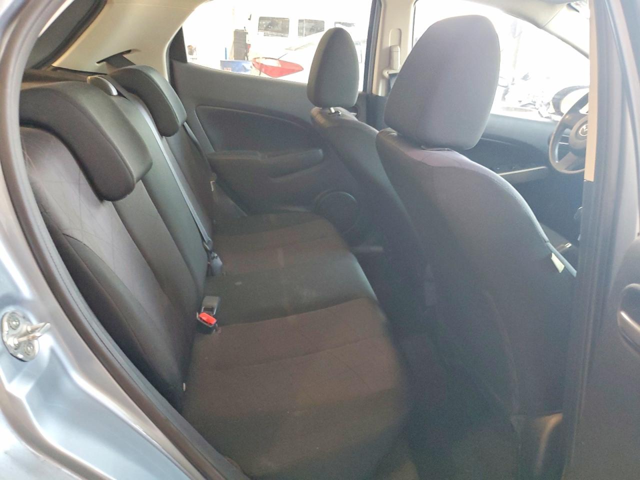 2013 Mazda Mazda2 Blue vin: JM1DE1KY8D0170723