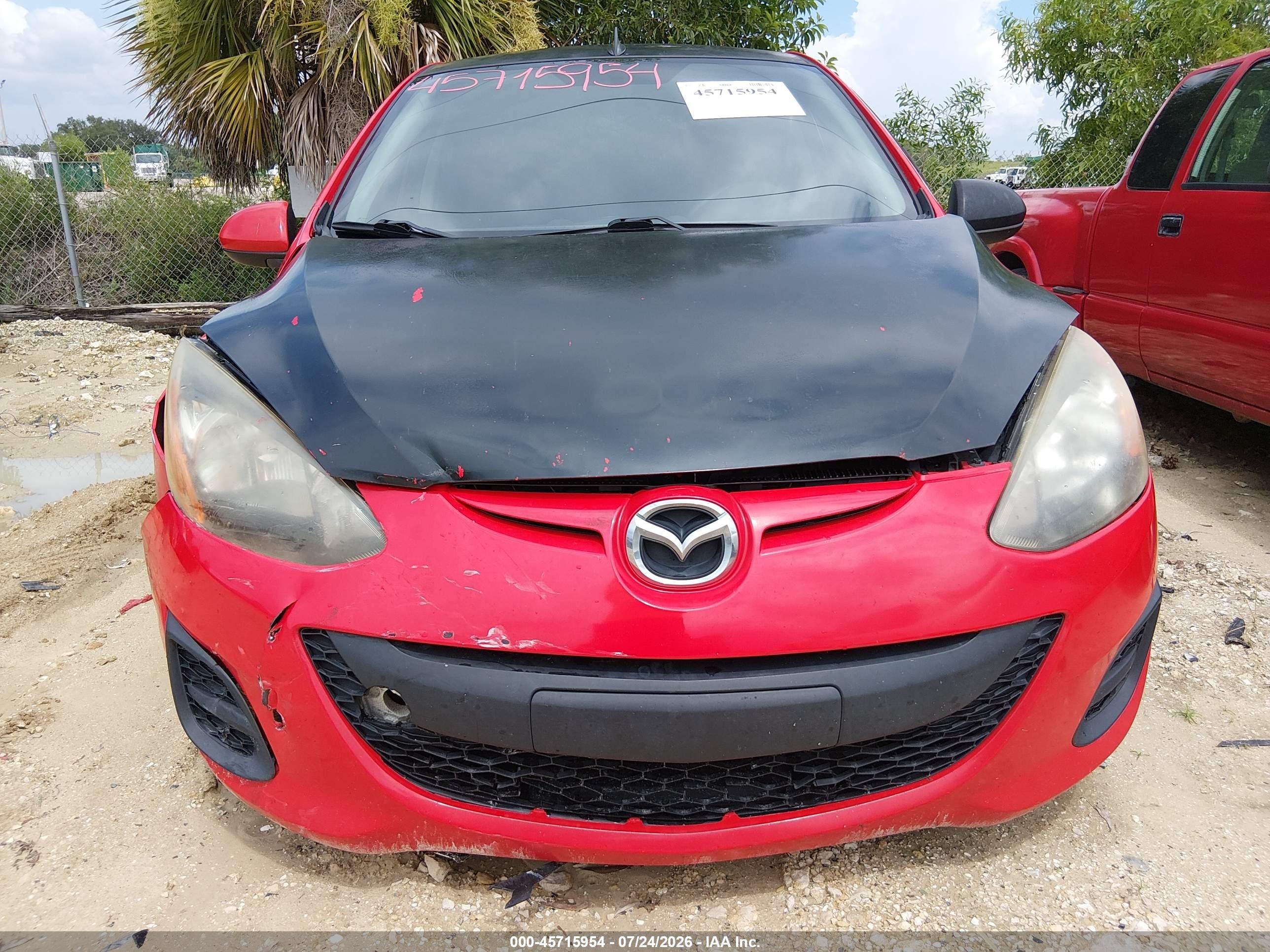 2012 Mazda Mazda2 Sport Red vin: JM1DE1KYXC0140167