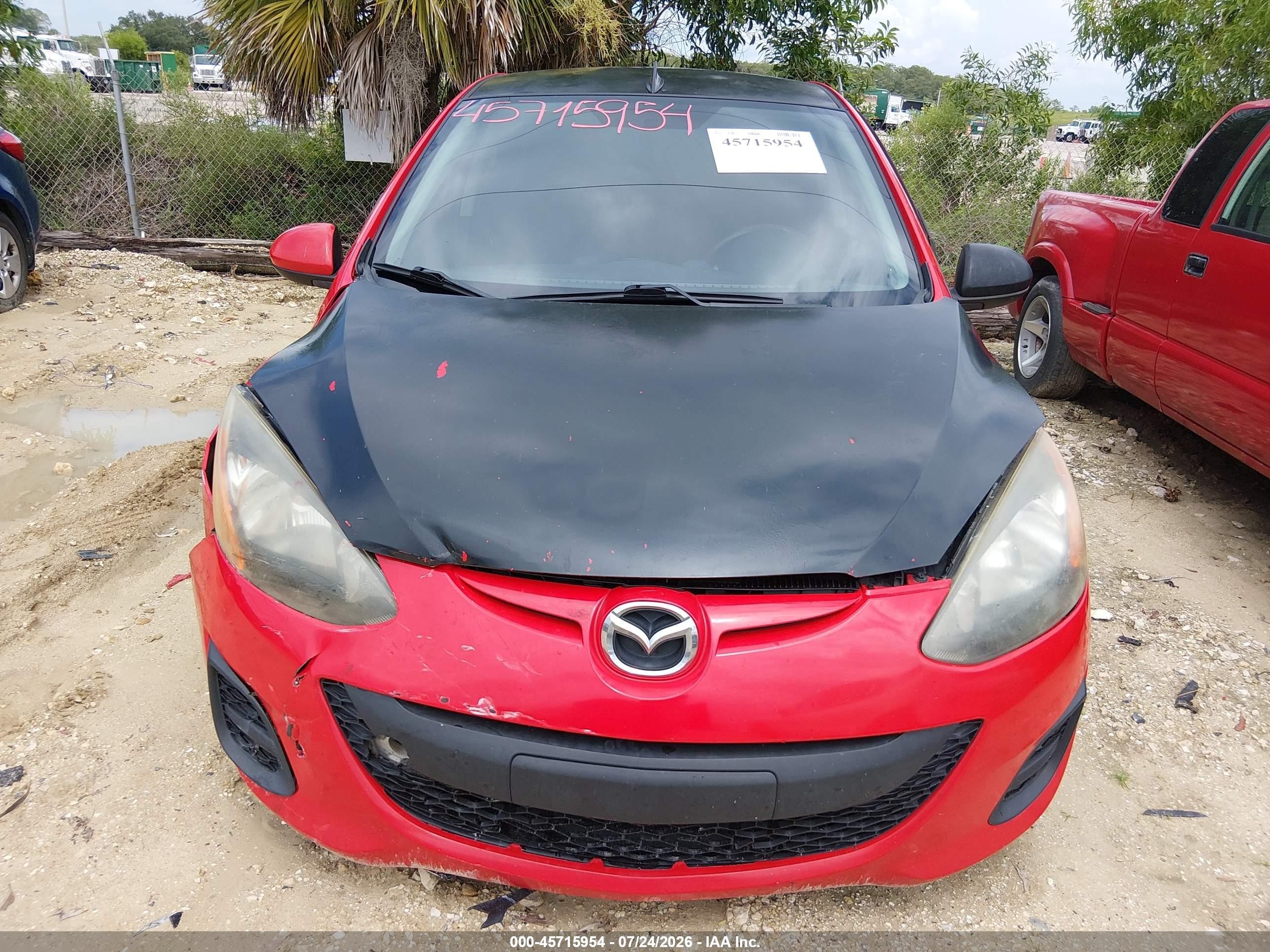 2012 Mazda Mazda2 Sport Red vin: JM1DE1KYXC0140167