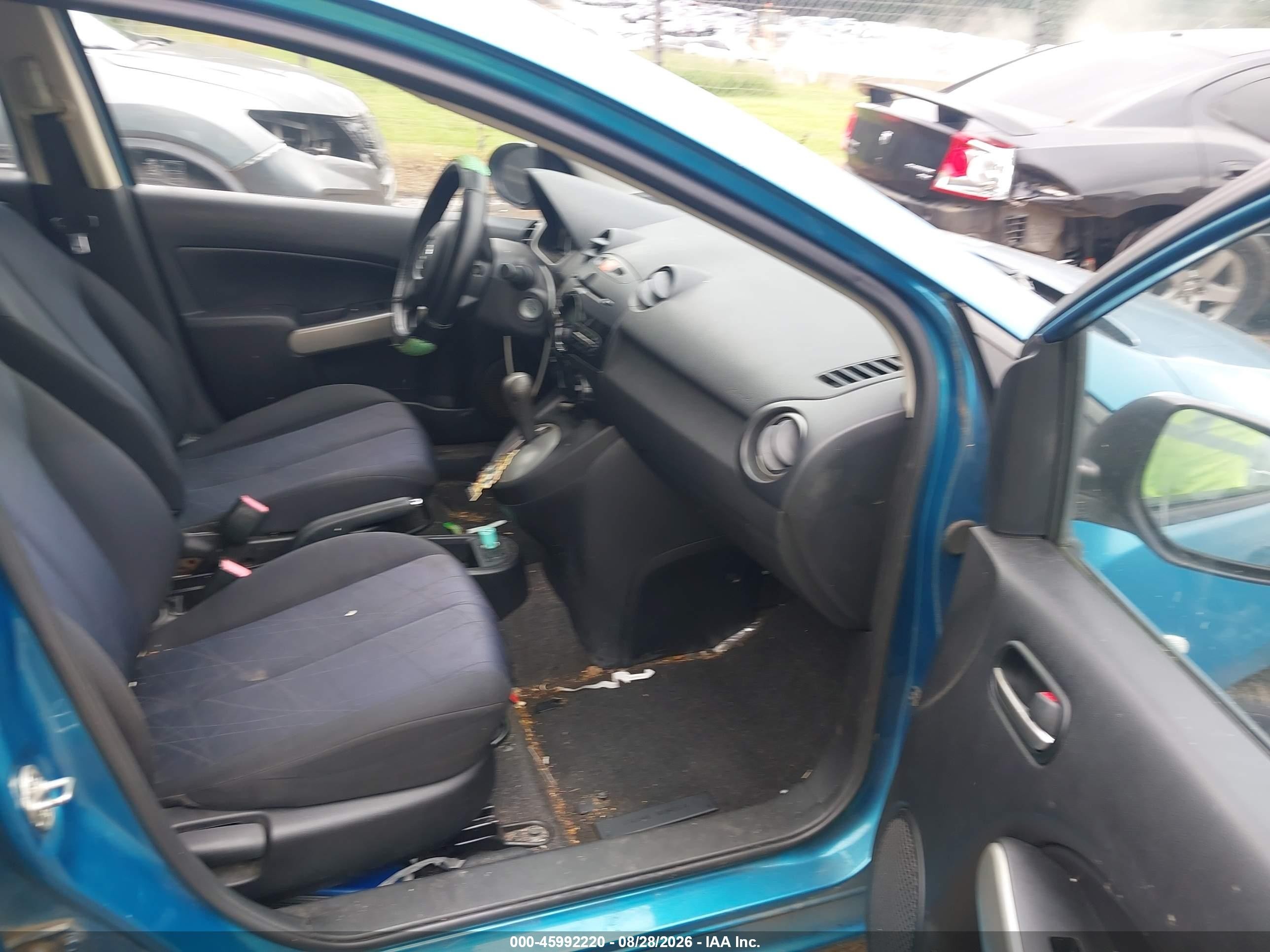 2012 Mazda Mazda2 Sport Blue vin: JM1DE1KYXC0142226