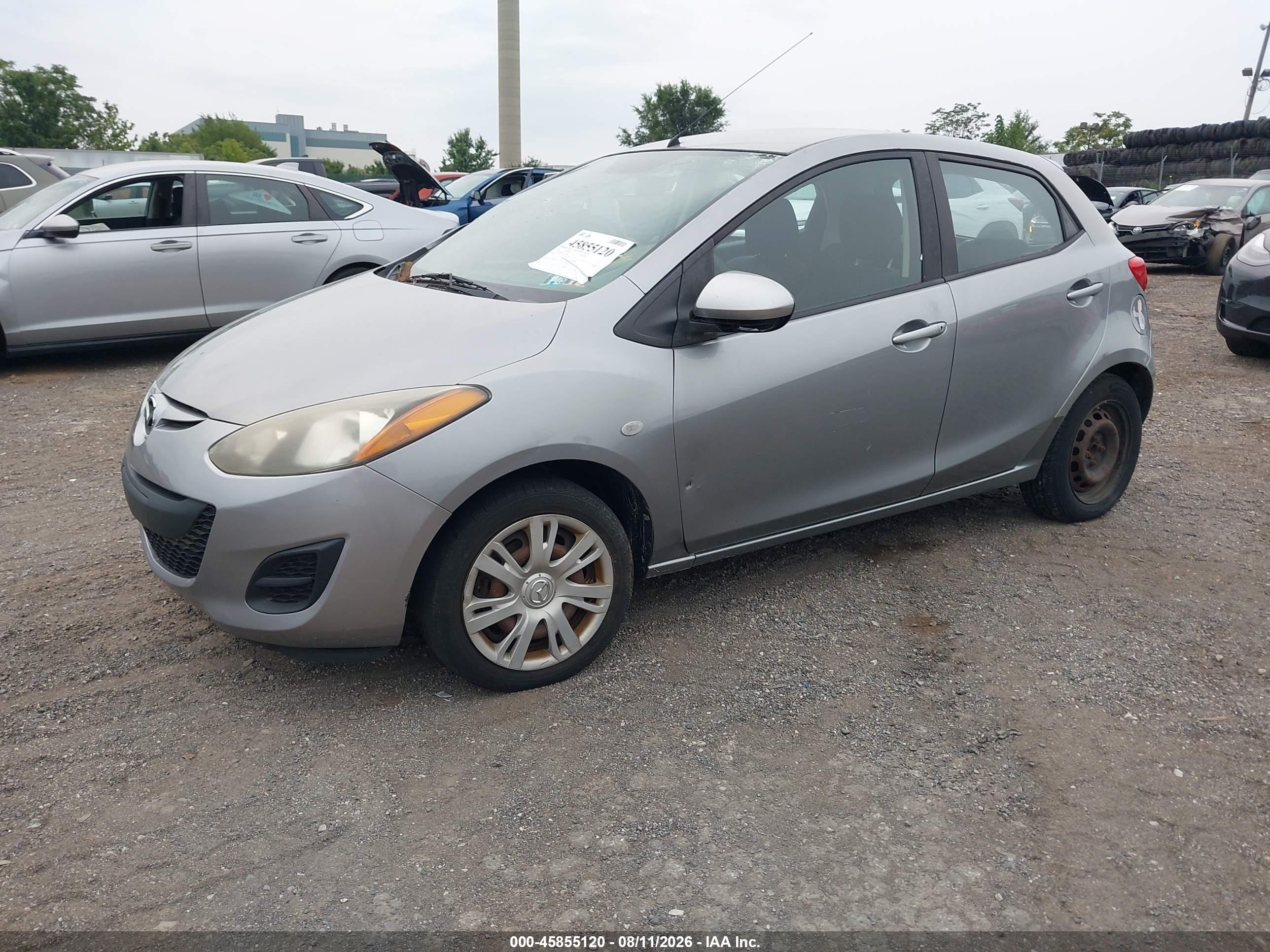 2013 Mazda Mazda2 Sport Gray vin: JM1DE1KYXD0170089