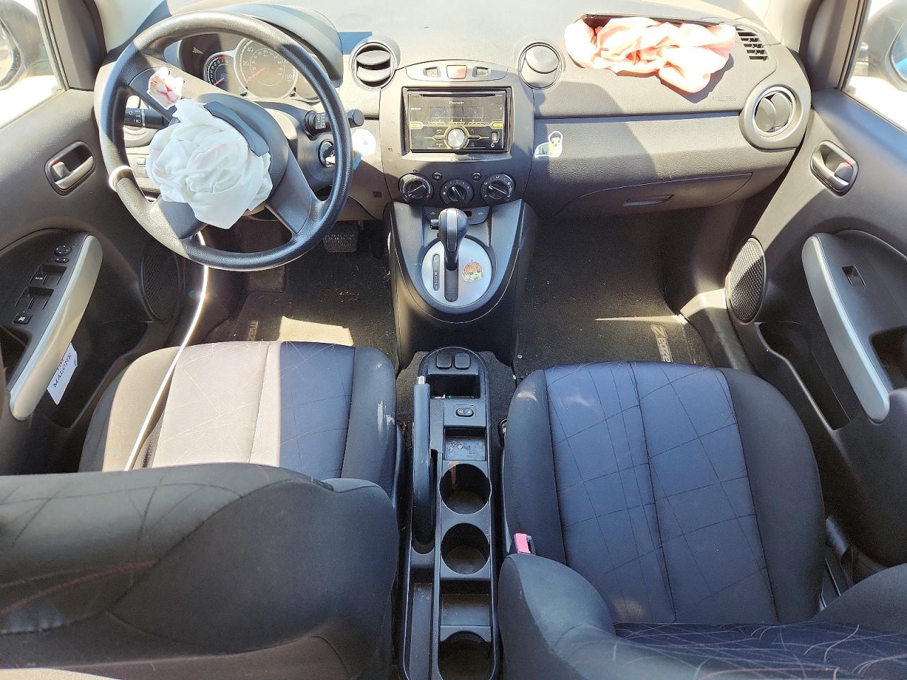 2012 Mazda Mazda2 Blue vin: JM1DE1KZ0C0132958