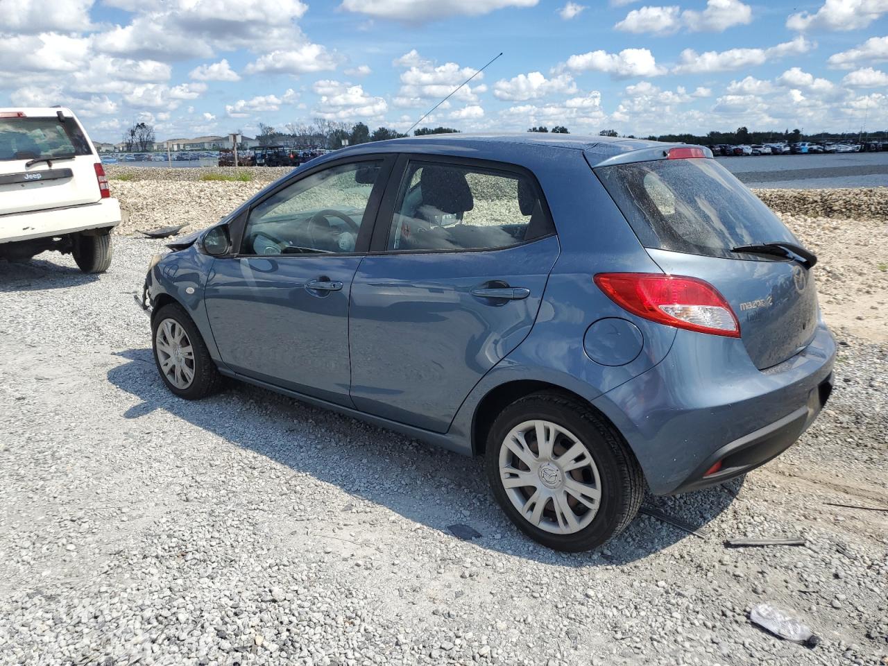 2014 Mazda Mazda2 Sport Синий vin: JM1DE1KZ0E0176316