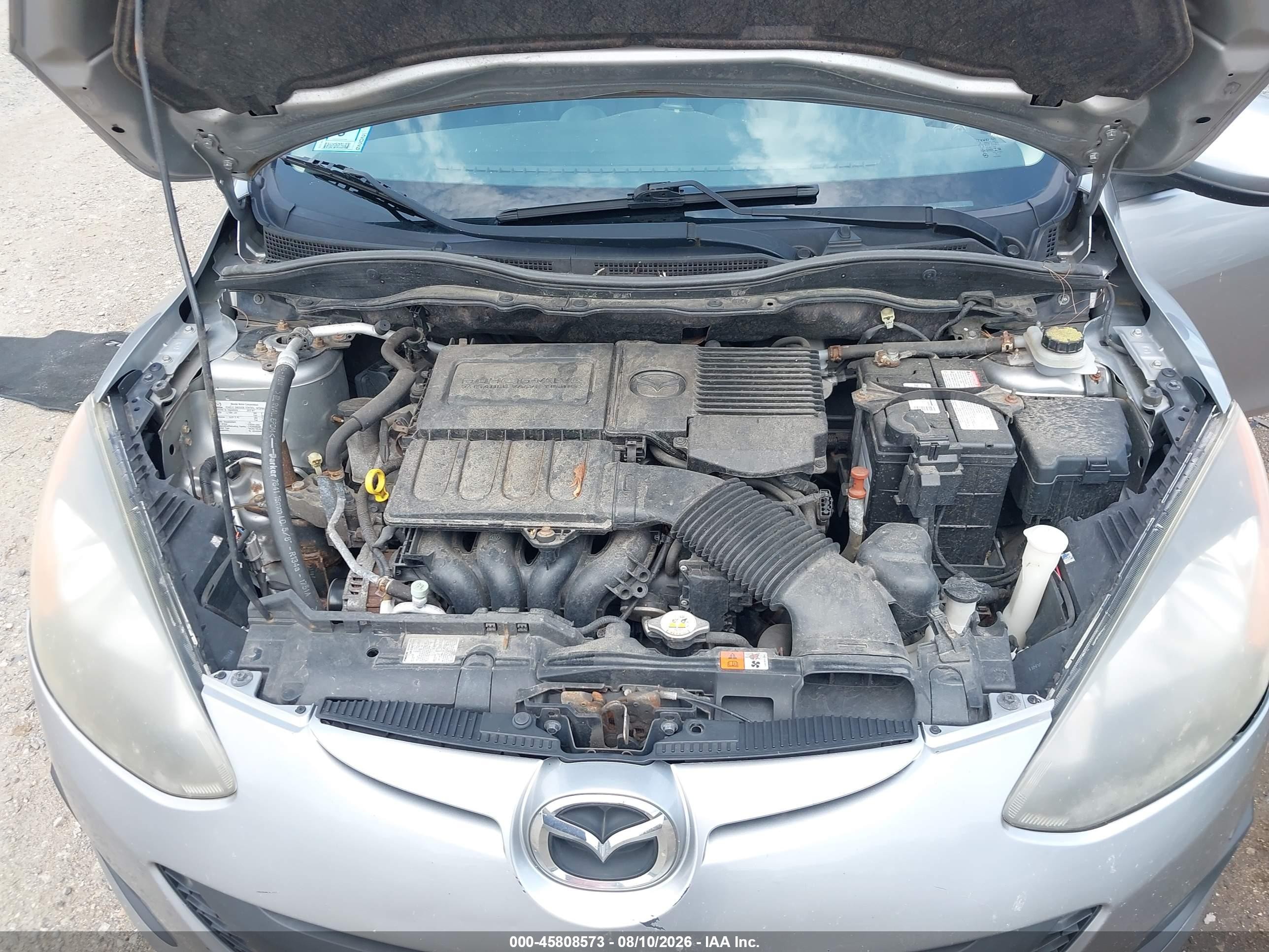 2012 Mazda Mazda2 Sport Silver vin: JM1DE1KZ1C0137036