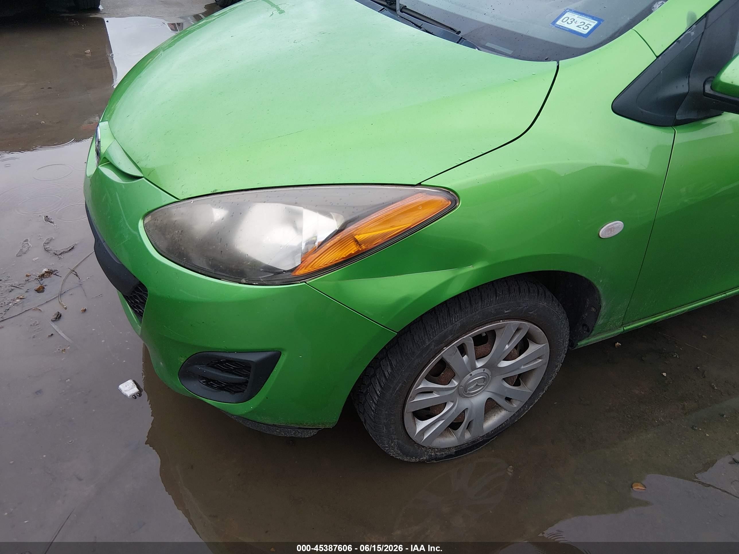 2013 Mazda Mazda2 Sport Зеленый vin: JM1DE1KZ1D0165663