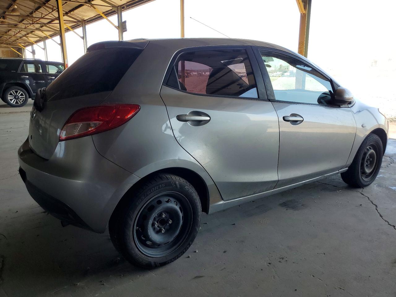 2013 Mazda Mazda2 Silver vin: JM1DE1KZ1D0169261
