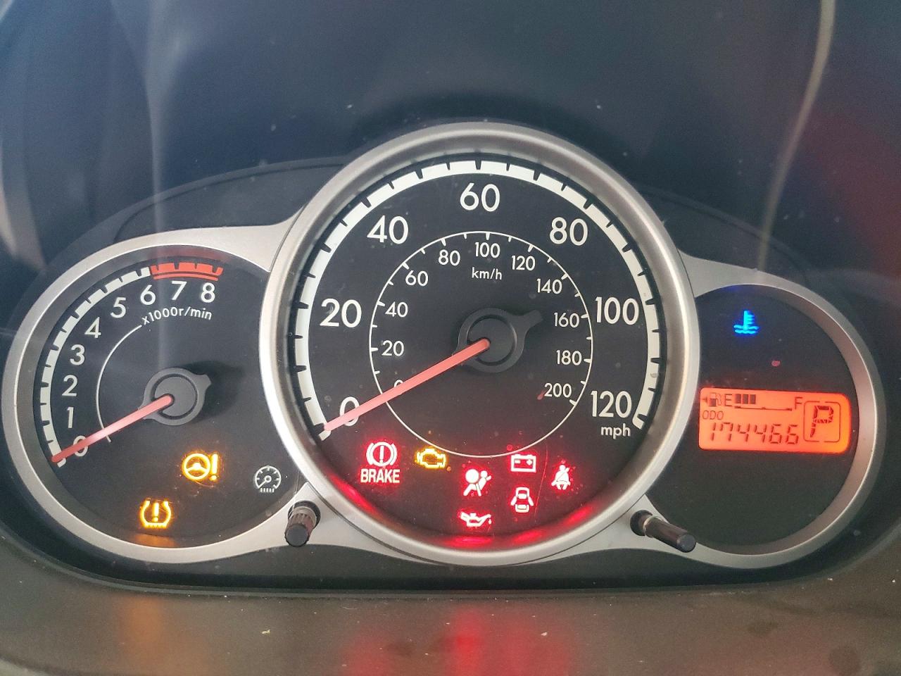 2013 Mazda Mazda2 Silver vin: JM1DE1KZ1D0169261
