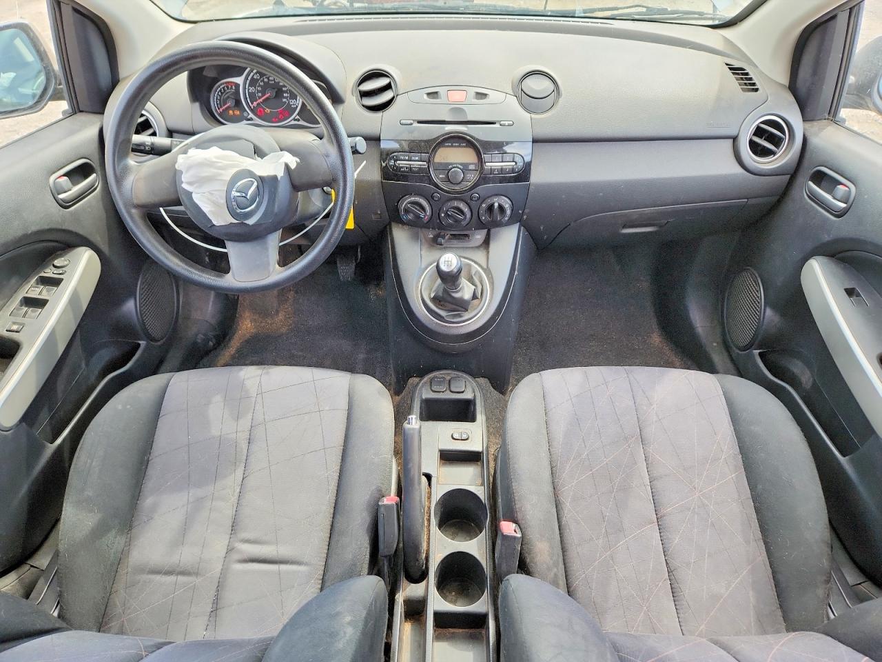 2014 Mazda Mazda2 Sport Silver vin: JM1DE1KZ1E0173022