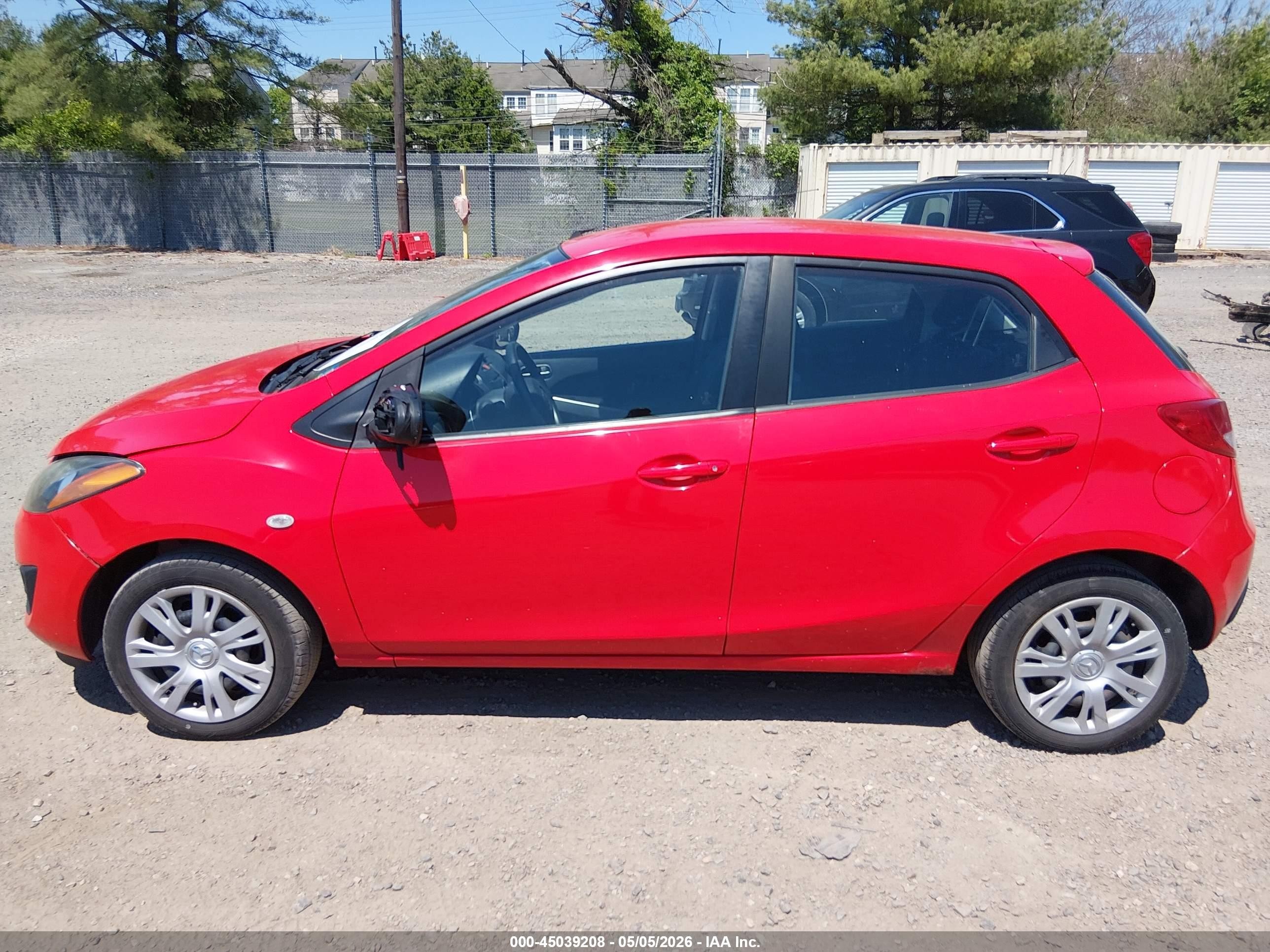 2012 Mazda Mazda2 Sport Красный vin: JM1DE1KZ2C0131813