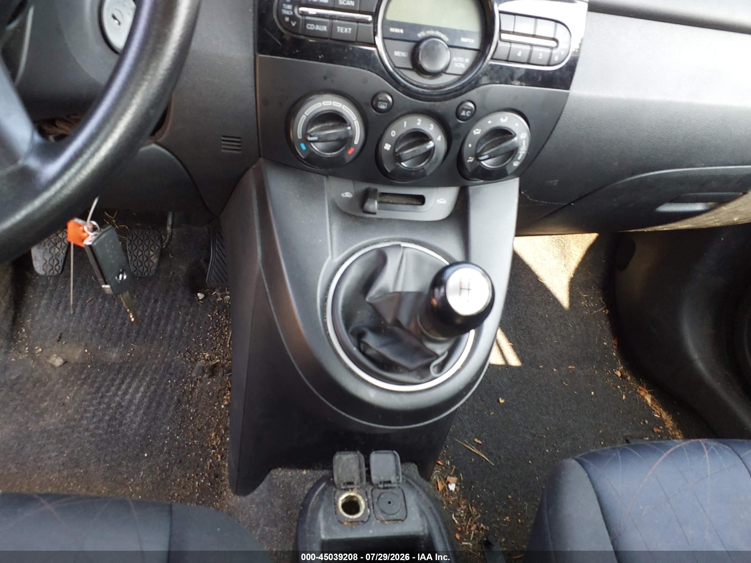 2012 Mazda Mazda2 Sport Красный vin: JM1DE1KZ2C0131813