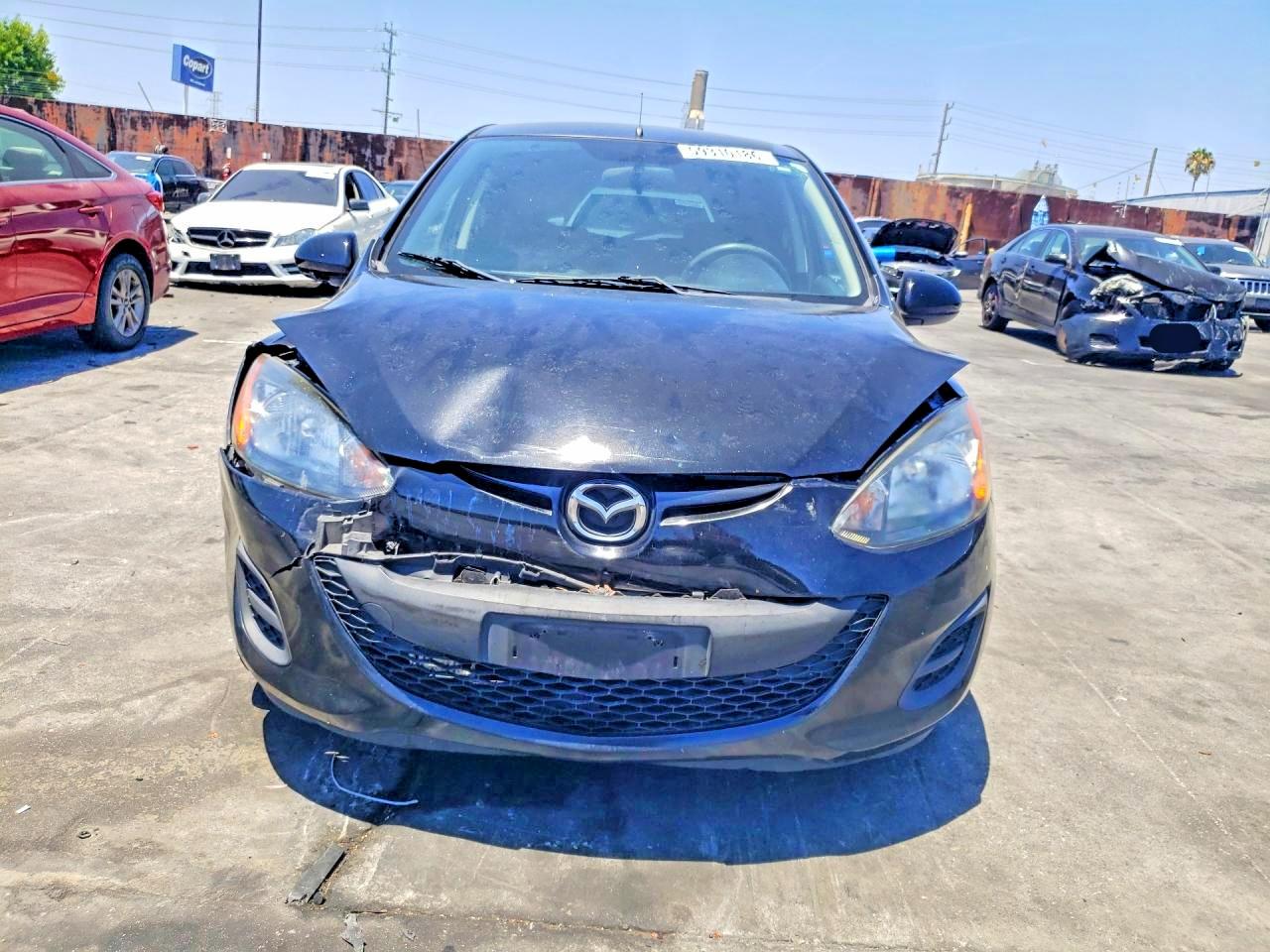 2012 Mazda Mazda2 Black vin: JM1DE1KZ2C0133979