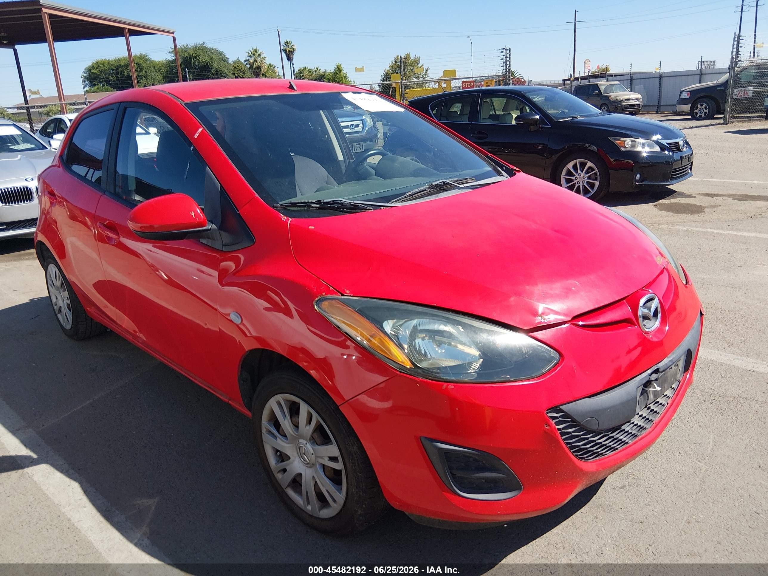 2013 Mazda Mazda2 Sport Red vin: JM1DE1KZ2D0169270