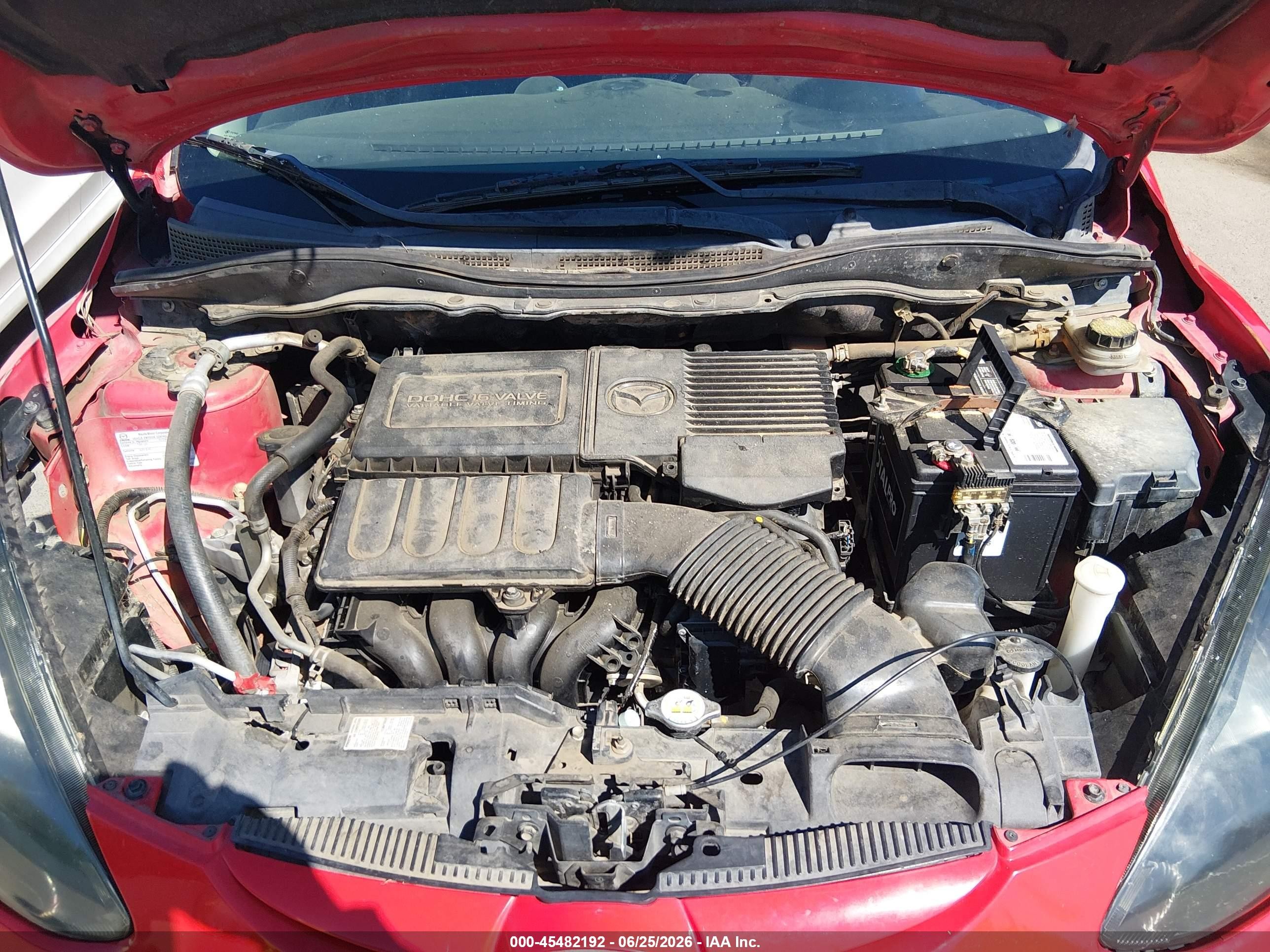 2013 Mazda Mazda2 Sport Red vin: JM1DE1KZ2D0169270