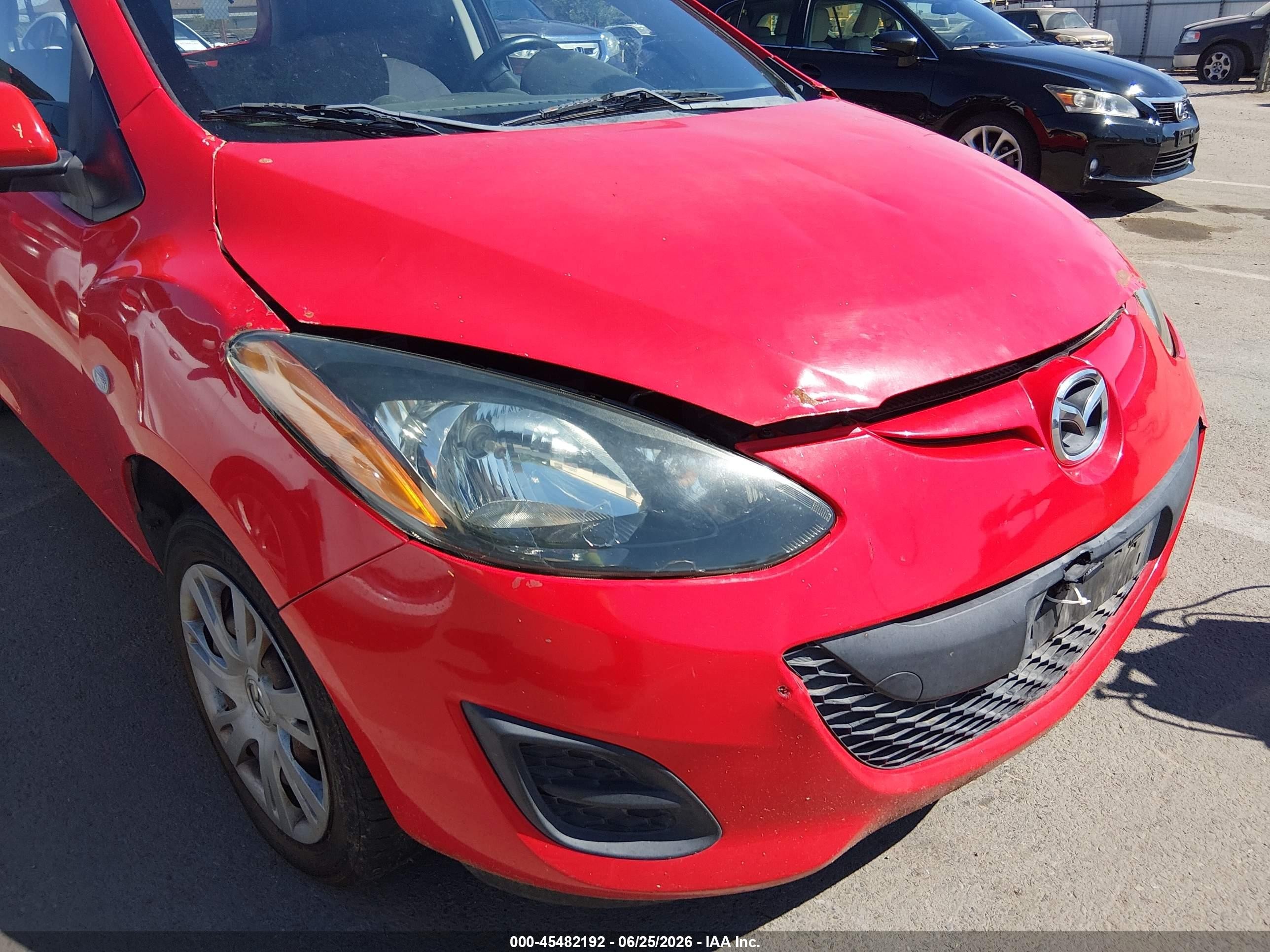 2013 Mazda Mazda2 Sport Red vin: JM1DE1KZ2D0169270