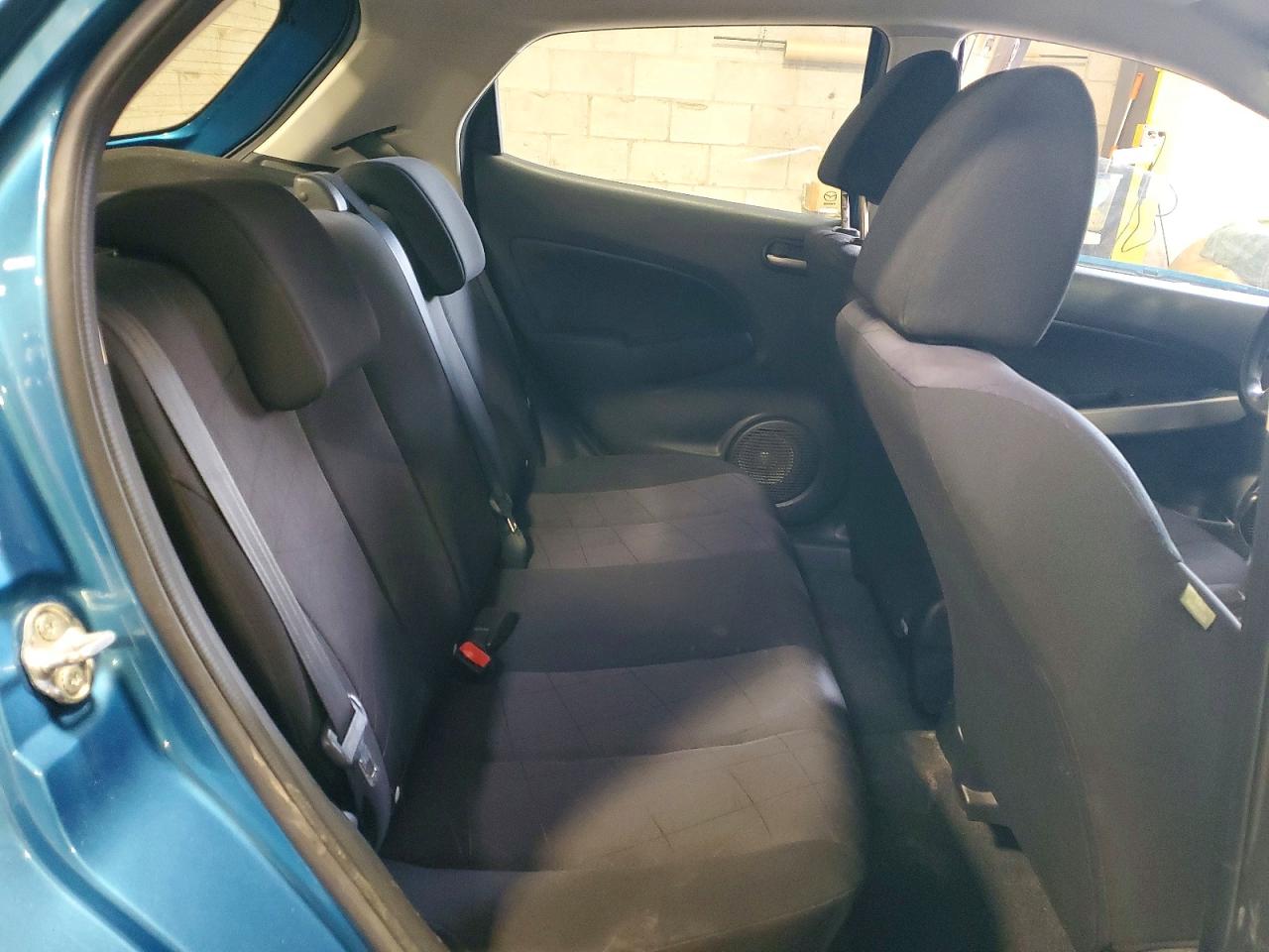 2012 Mazda Mazda2 Blue vin: JM1DE1KZ4C0140948