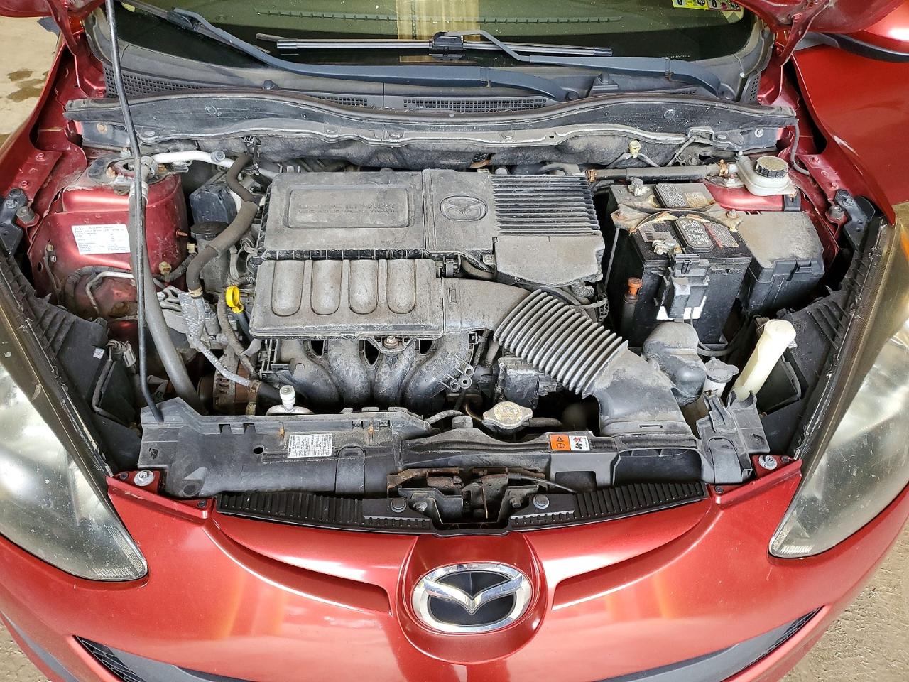 2014 Mazda Mazda2 Sport Red vin: JM1DE1KZ4E0173046