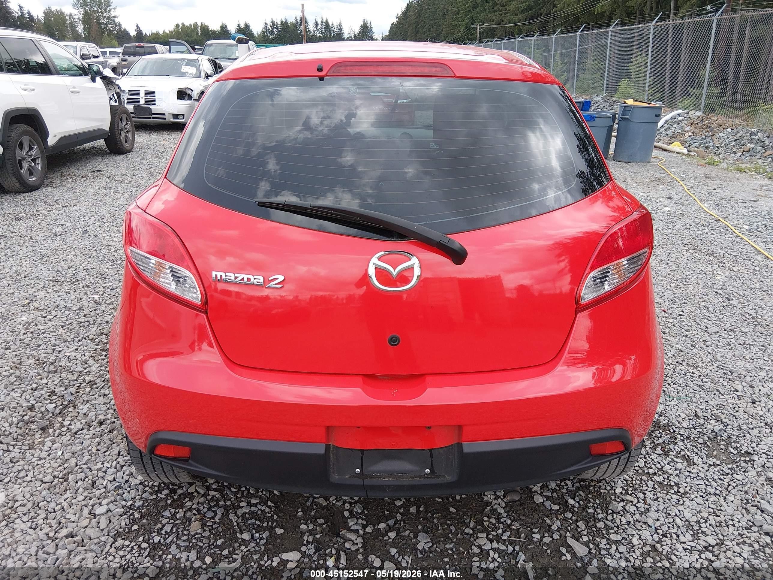 2012 Mazda Mazda2 Sport Red vin: JM1DE1KZ5C0131644