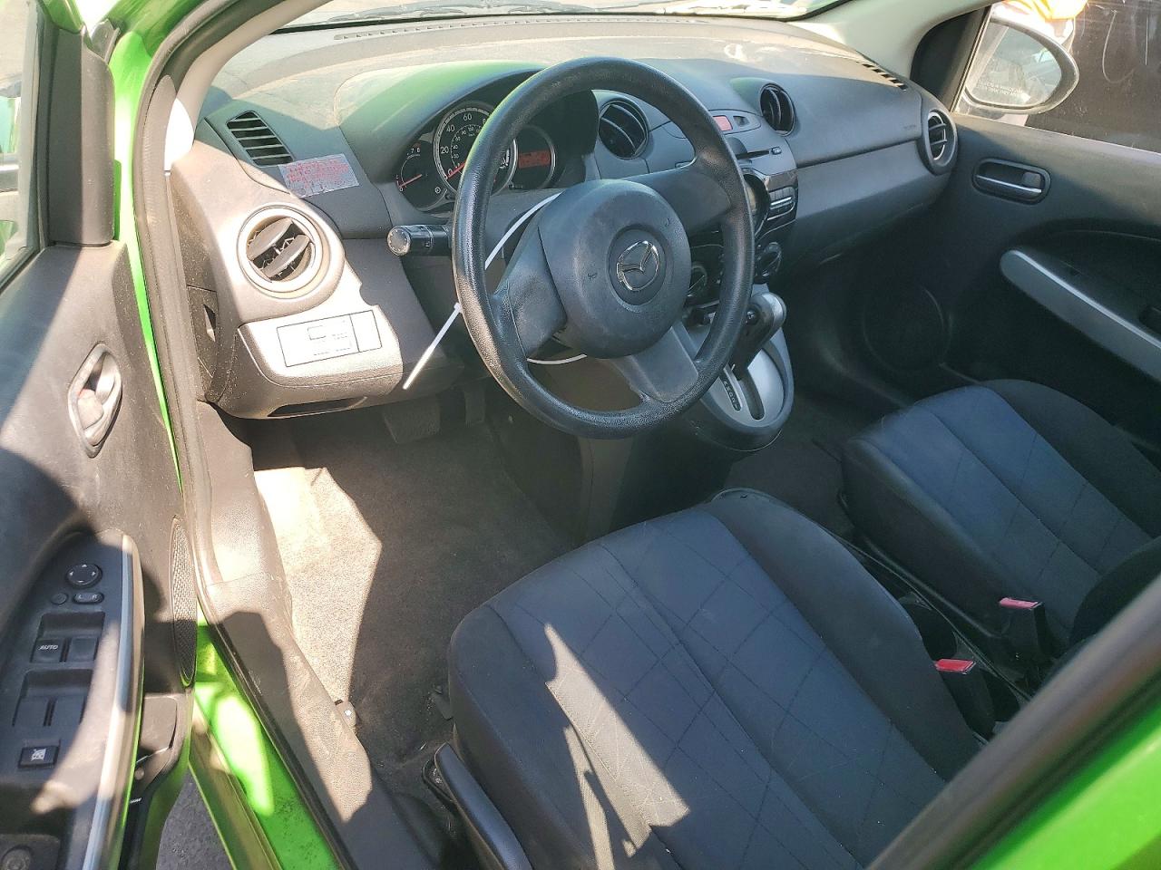 2012 Mazda Mazda2 Green vin: JM1DE1KZ5C0132664