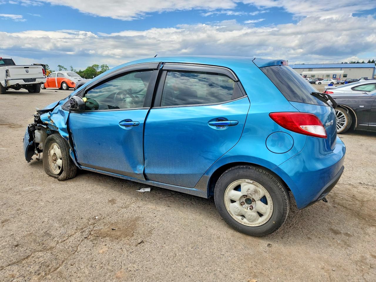 2012 Mazda Mazda2 Blue vin: JM1DE1KZ7C0147103