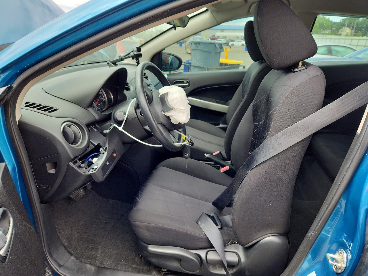 2012 Mazda Mazda2 Blue vin: JM1DE1KZ7C0147103