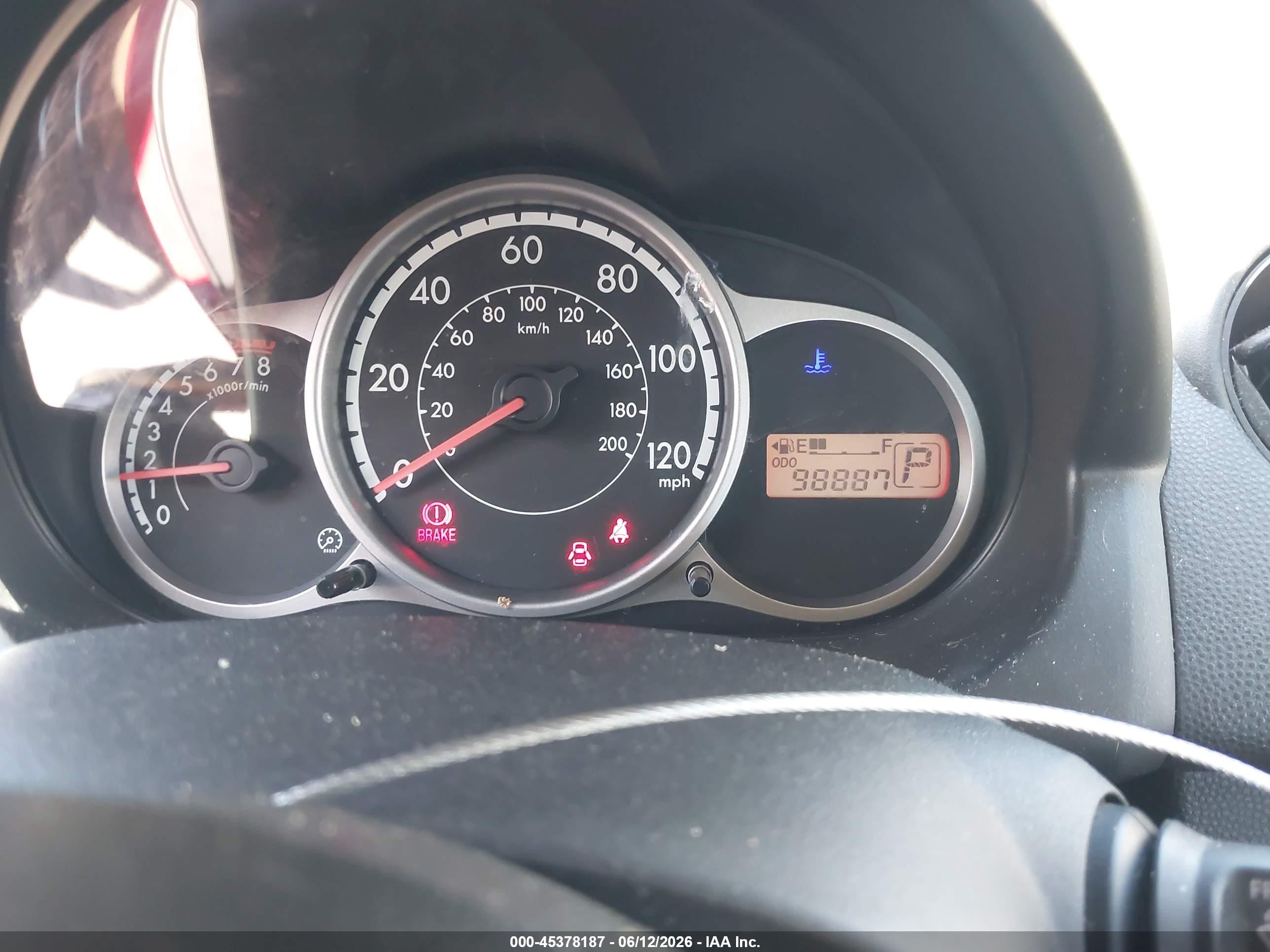 2014 Mazda Mazda2 Sport Red vin: JM1DE1KZ7E0171677