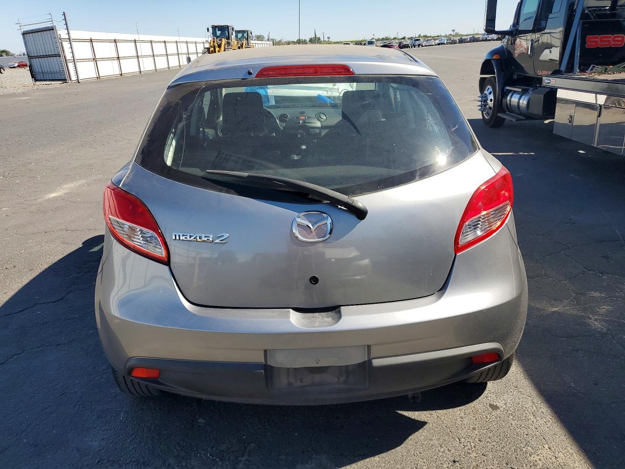 2014 Mazda Mazda2 Sport Gray vin: JM1DE1KZ7E0172974