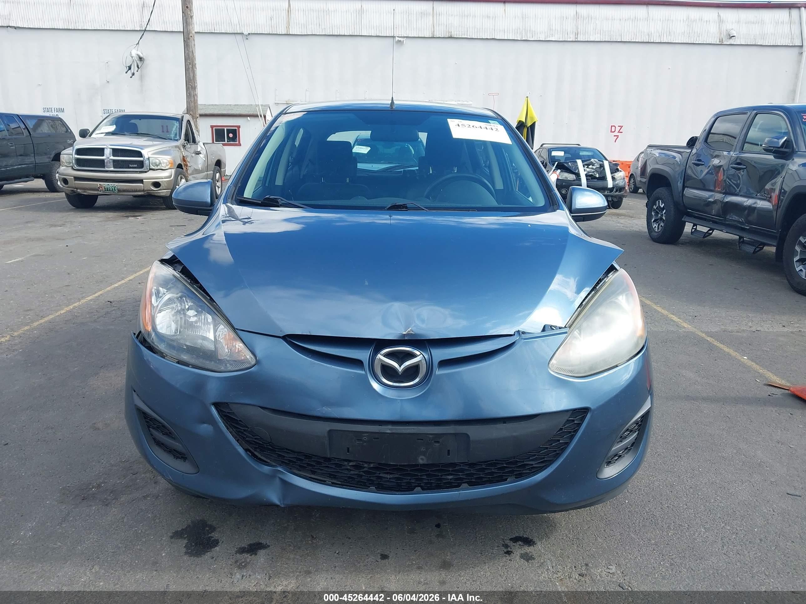 2014 Mazda Mazda2 Sport Blue vin: JM1DE1KZ7E0175504
