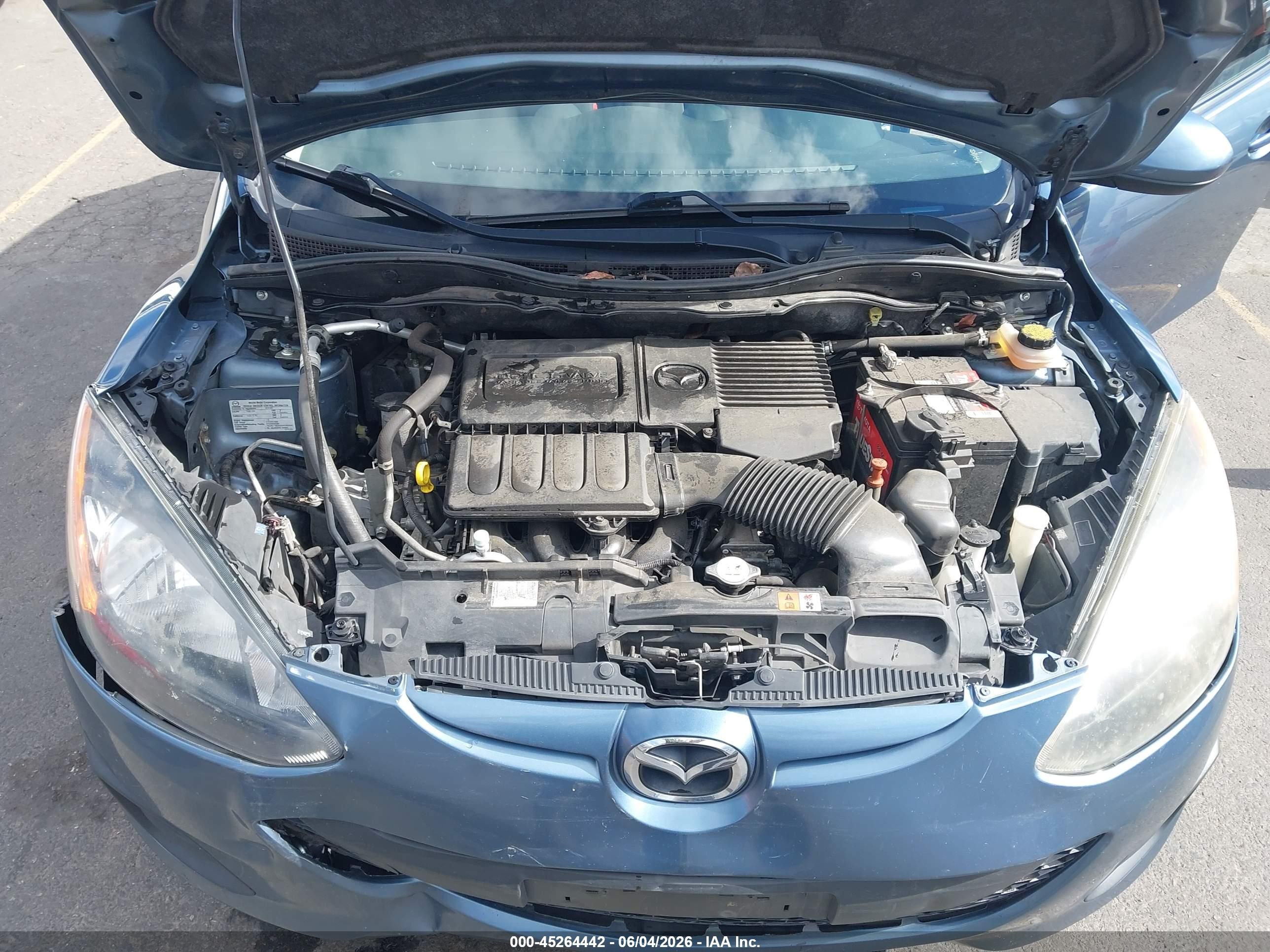 2014 Mazda Mazda2 Sport Blue vin: JM1DE1KZ7E0175504