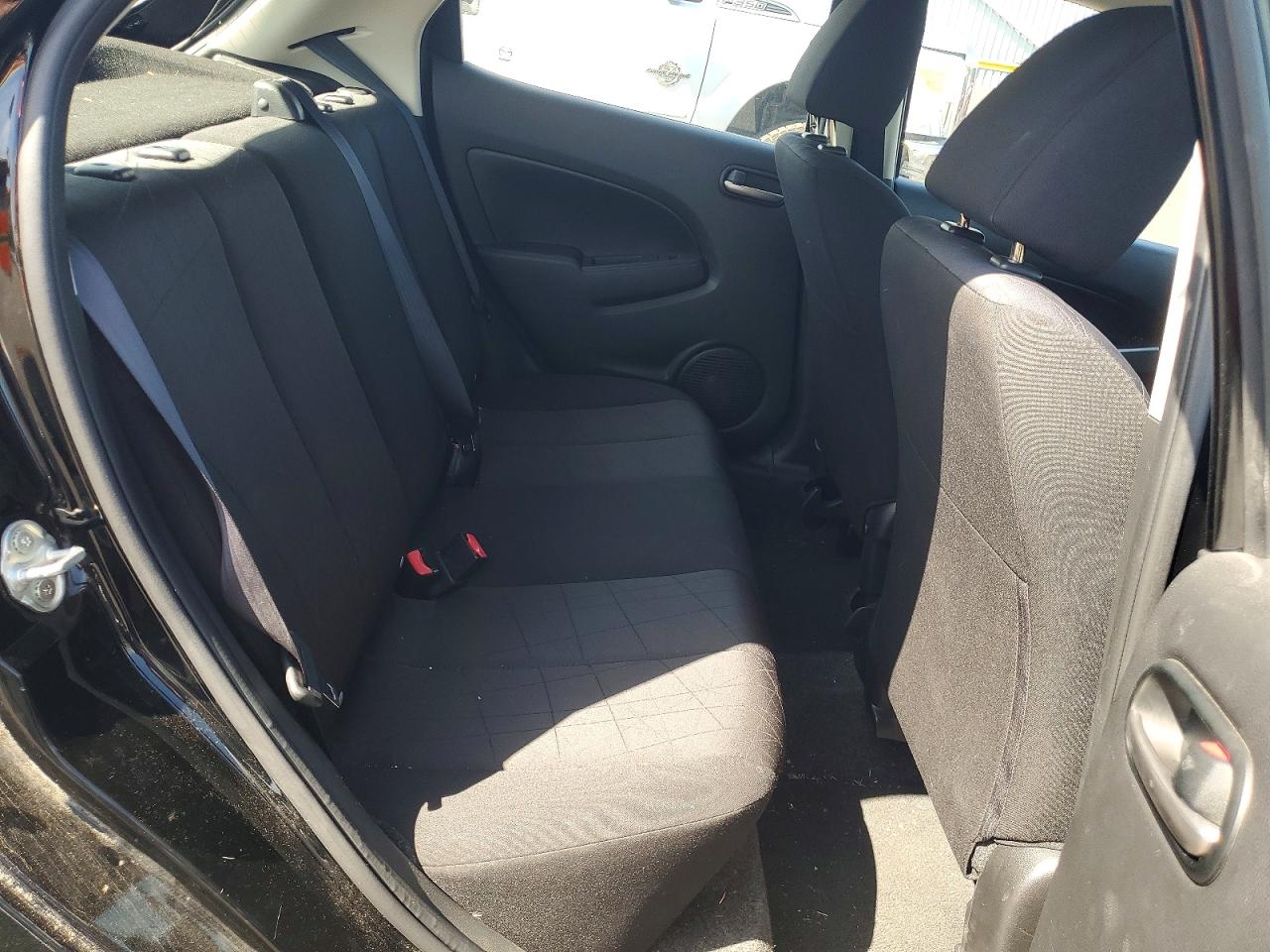 2012 Mazda Mazda2 Черный vin: JM1DE1KZ8C0147272