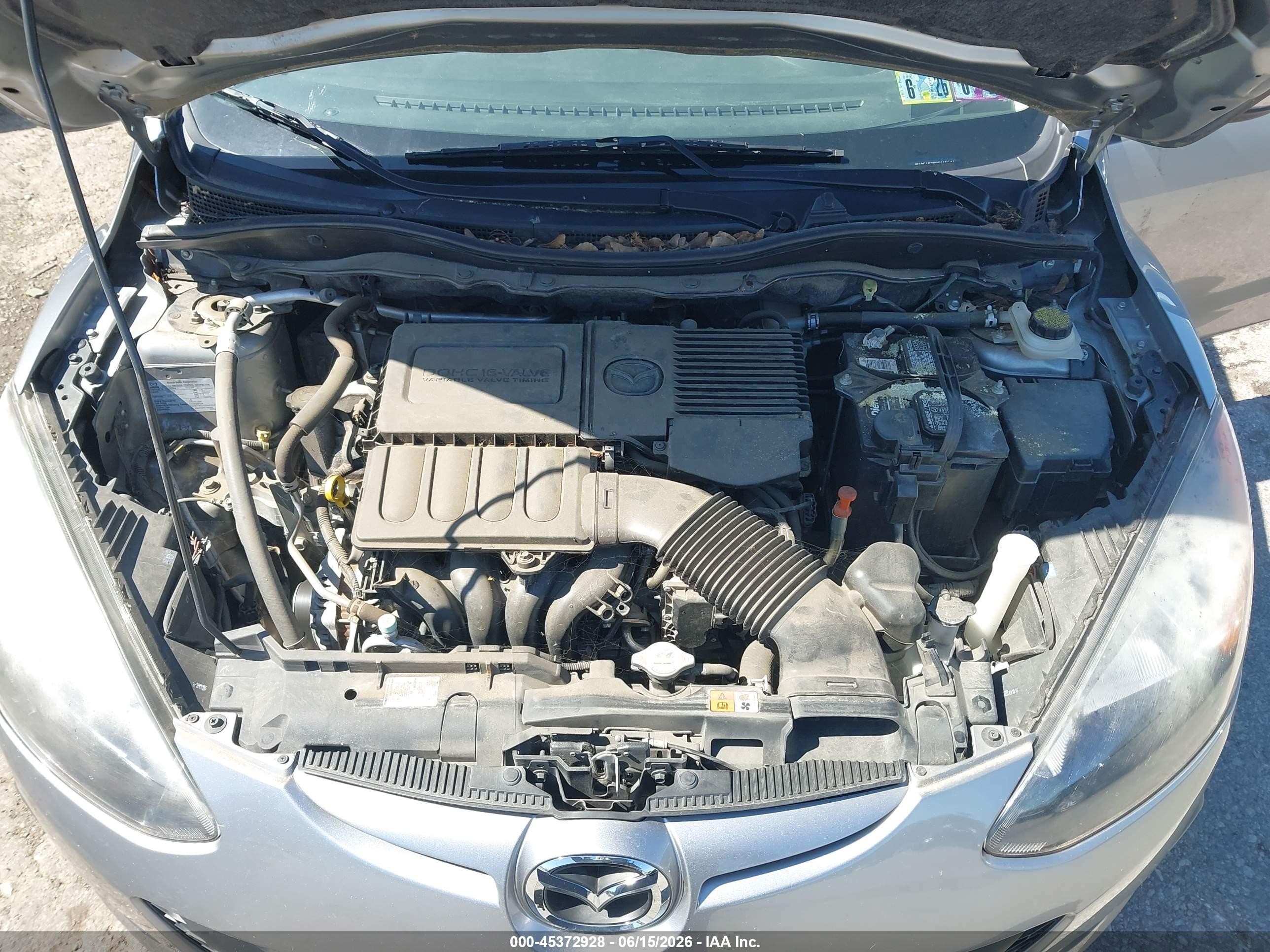 2013 Mazda Mazda2 Sport Gray vin: JM1DE1KZ9D0165541