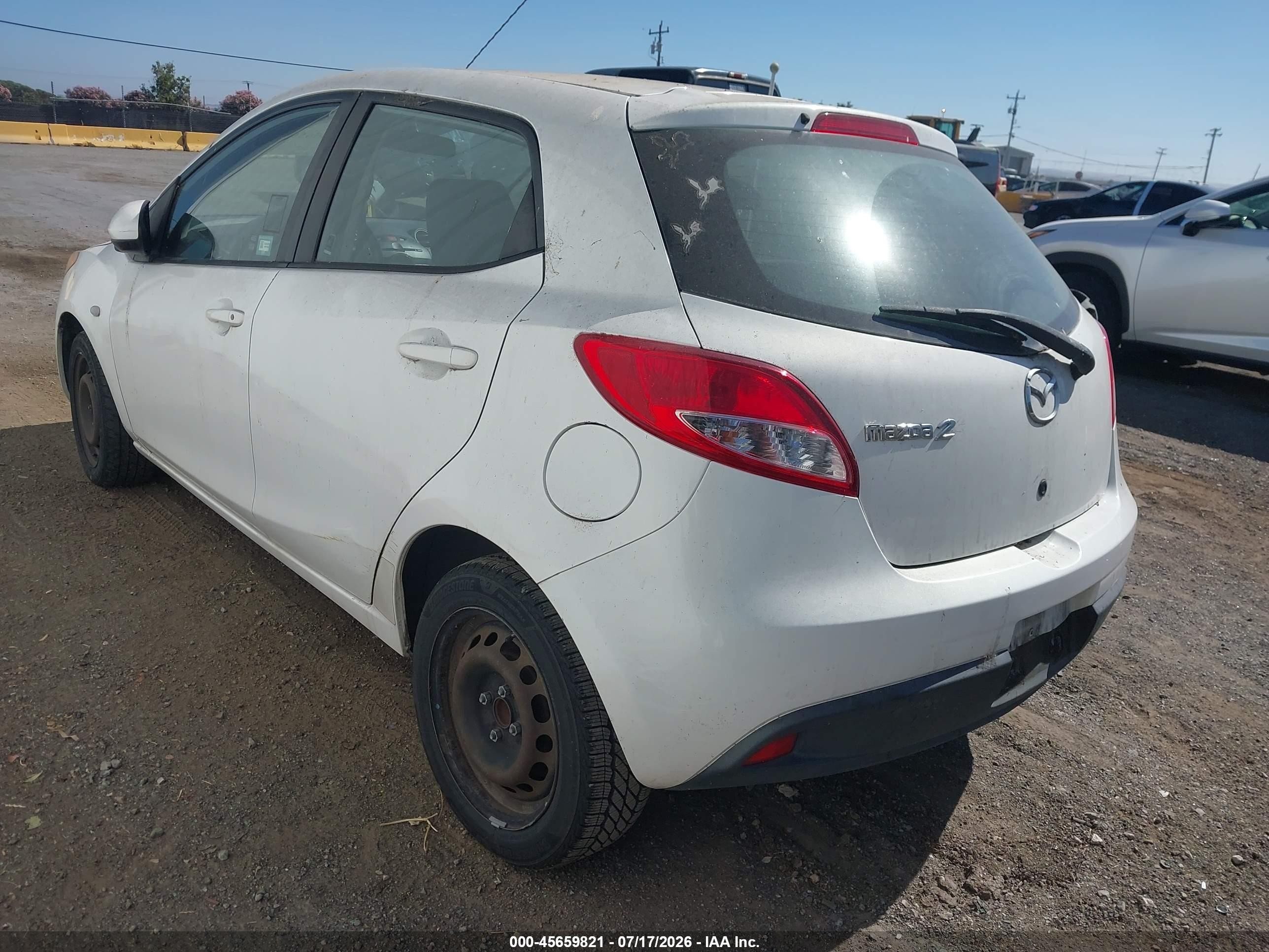 2013 Mazda Mazda2 Sport Белый vin: JM1DE1KZXD0157335