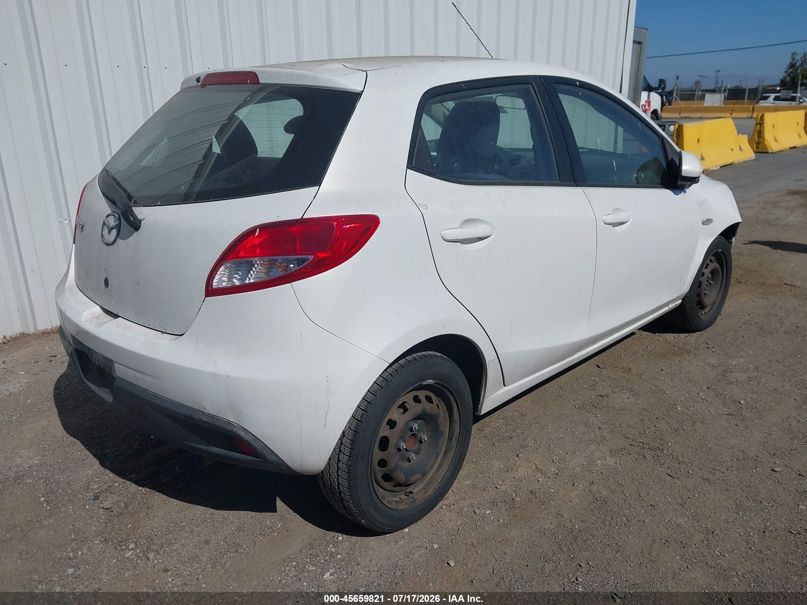 2013 Mazda Mazda2 Sport Белый vin: JM1DE1KZXD0157335