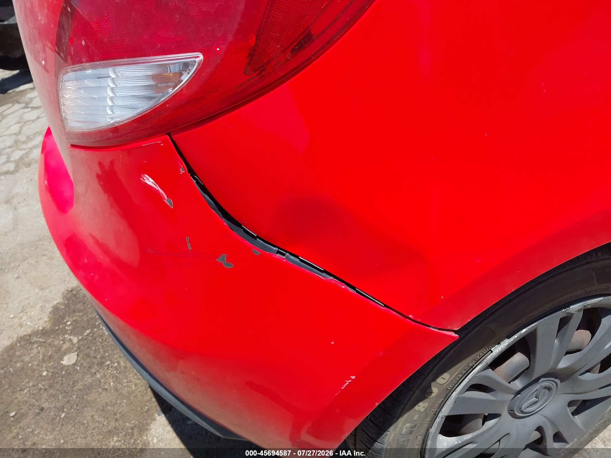 2014 Mazda Mazda2 Sport Красный vin: JM1DE1KZXE0174301