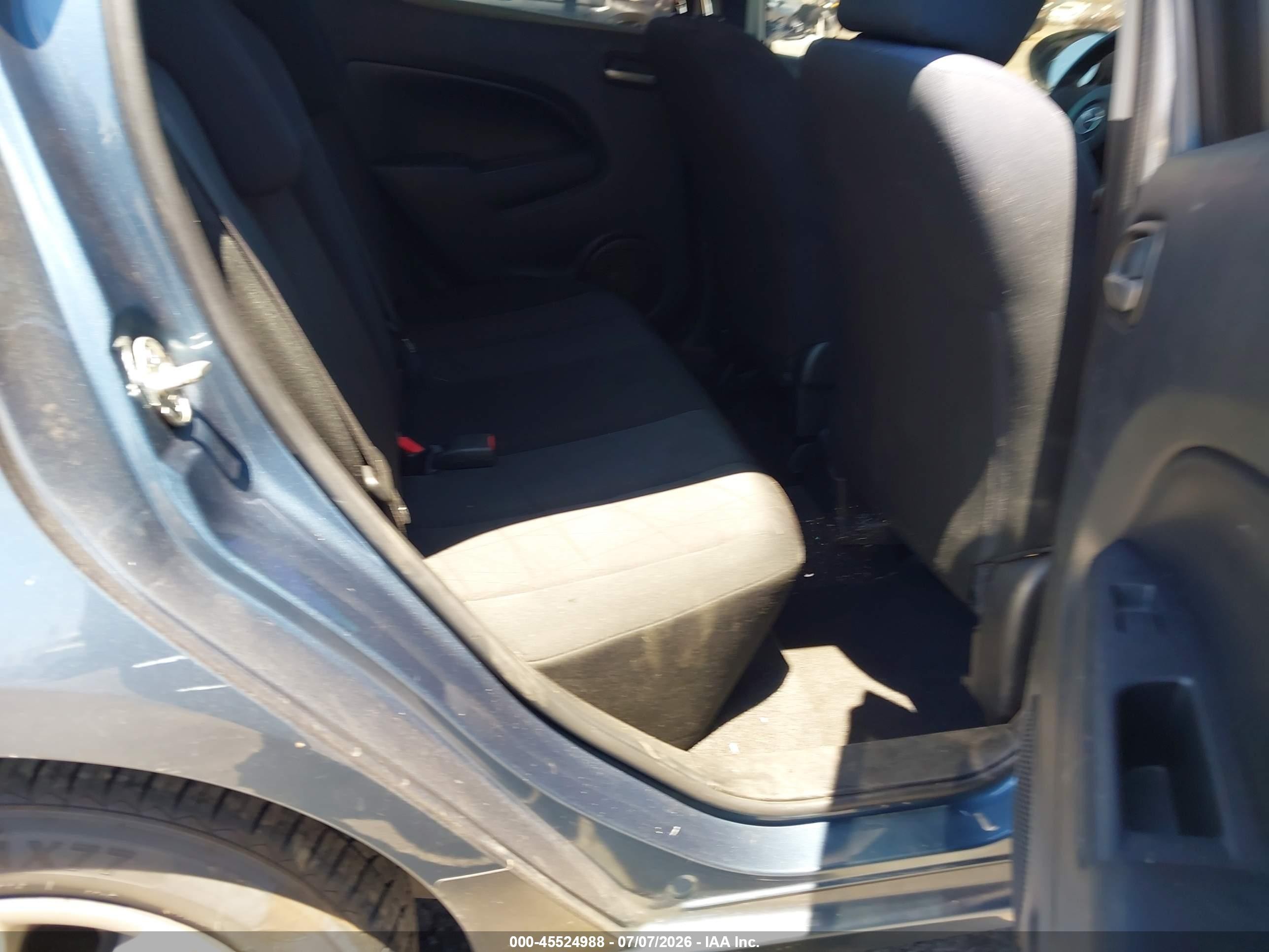 2014 Mazda Mazda2 Sport Gray vin: JM1DE1KZXE0182897