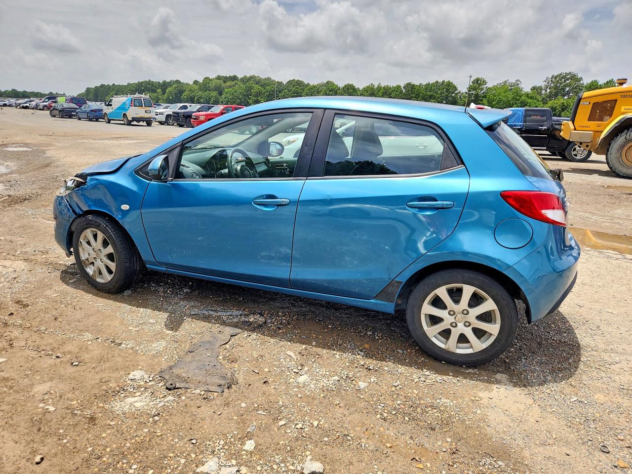 2012 Mazda Mazda2 Синий vin: JM1DE1LY2C0134698