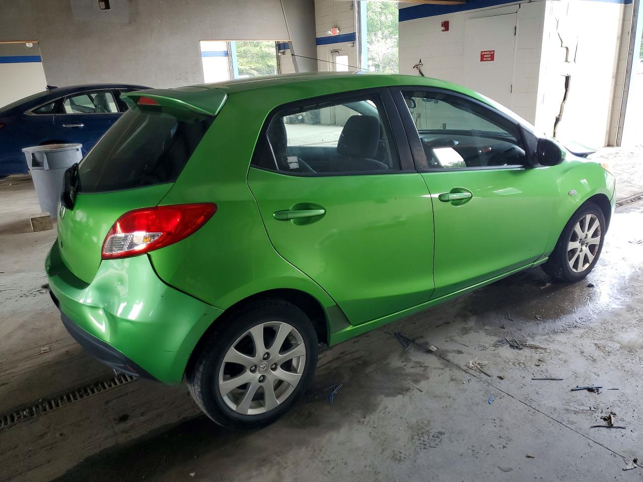 2013 Mazda Mazda2 Green vin: JM1DE1LY5D0162982