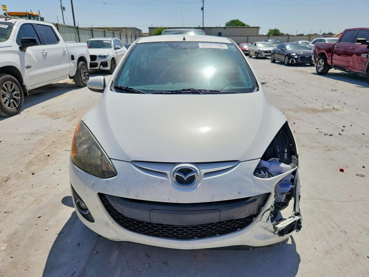 2012 Mazda Mazda2 White vin: JM1DE1LY7C0133336