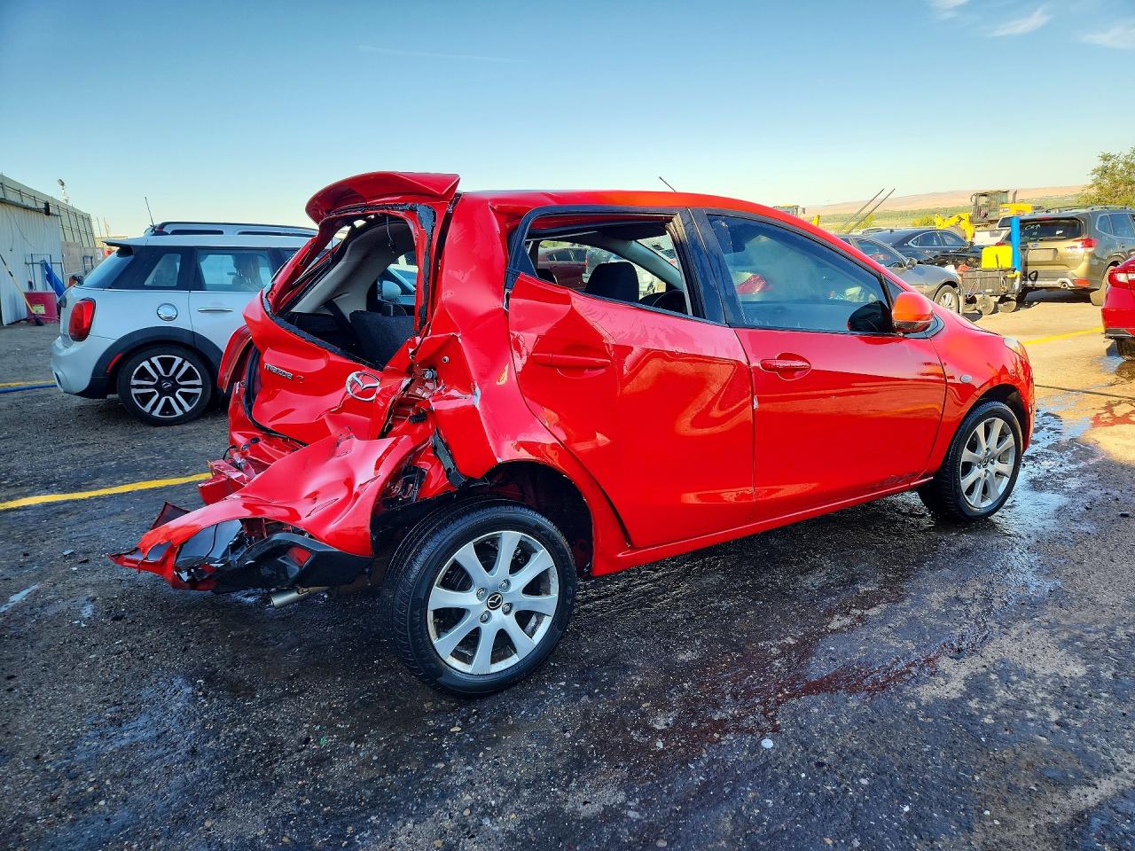 2013 Mazda Mazda Red vin: JM1DE1LY7D0158898