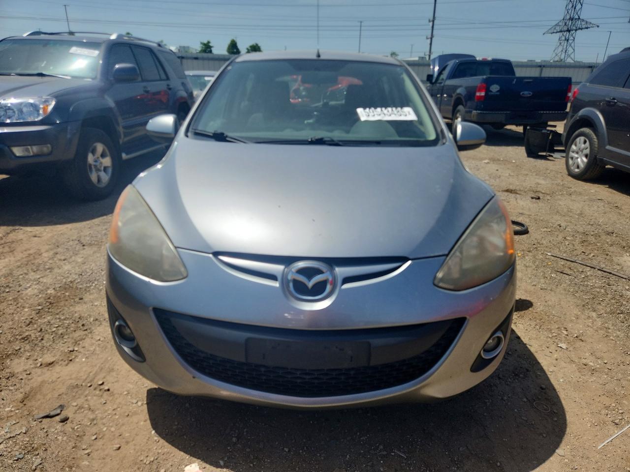 2012 Mazda Mazda2 Silver vin: JM1DE1LY8C0146287
