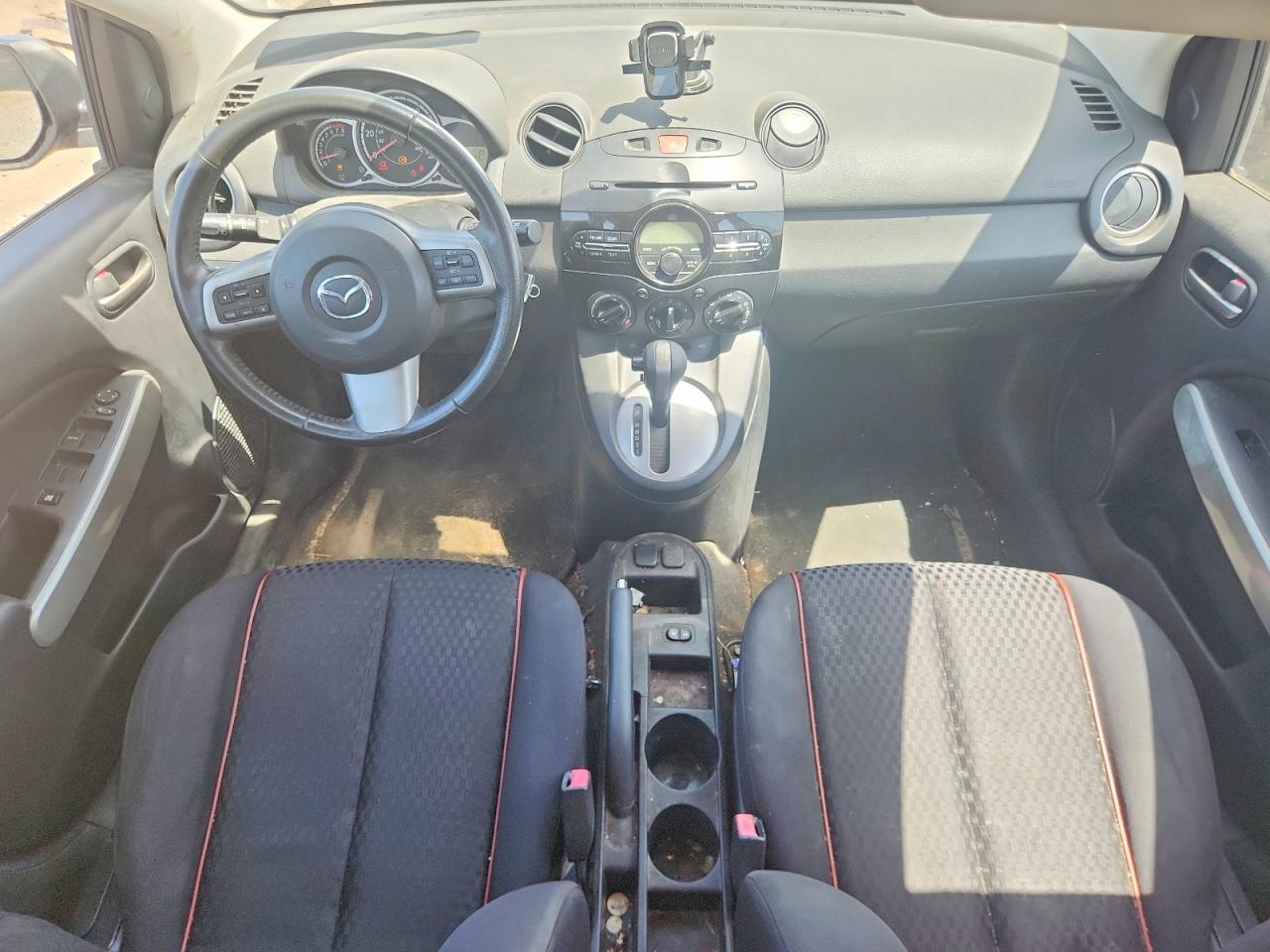 2012 Mazda Mazda2 Silver vin: JM1DE1LY8C0146287