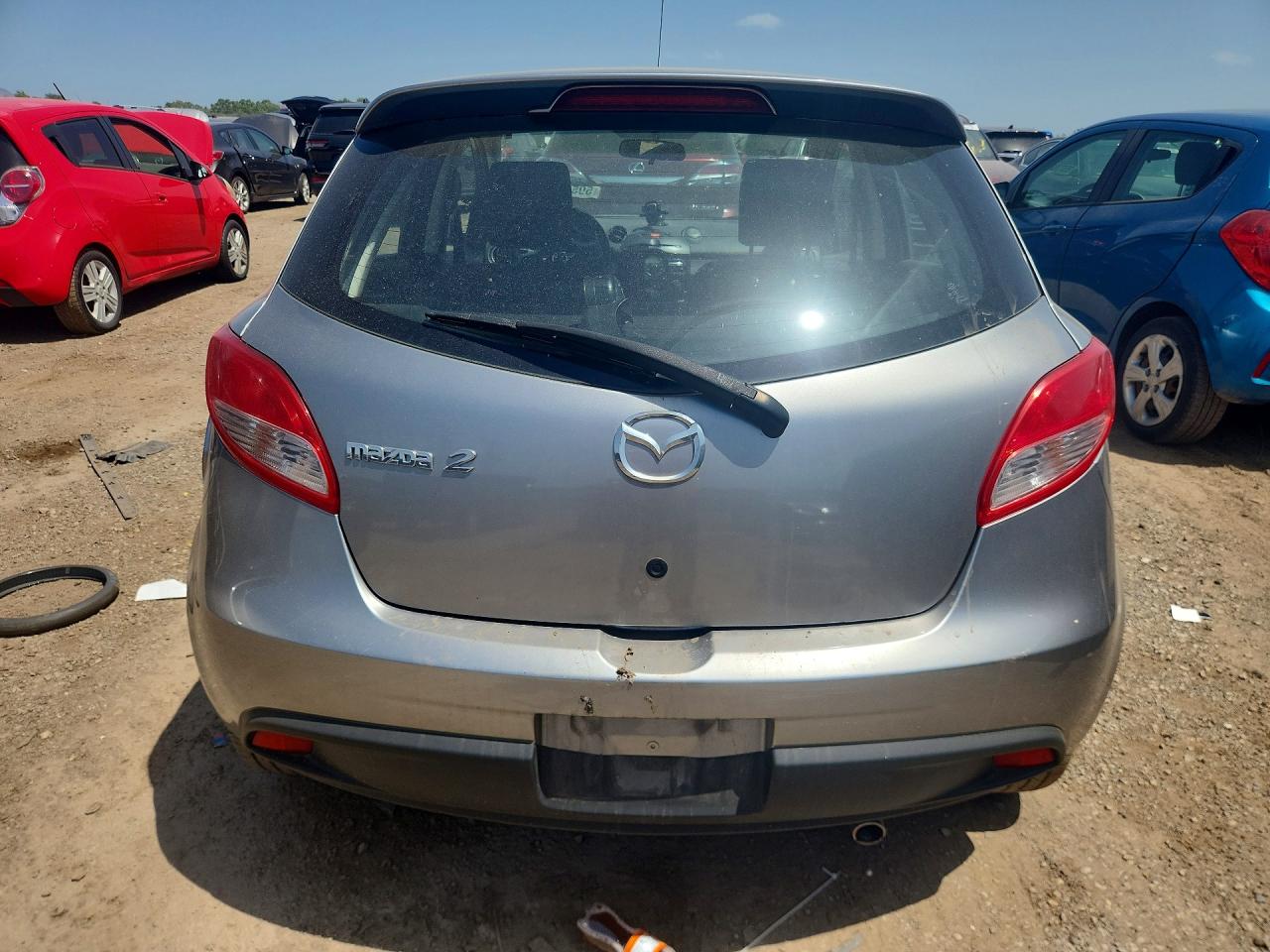 2012 Mazda Mazda2 Silver vin: JM1DE1LY8C0146287
