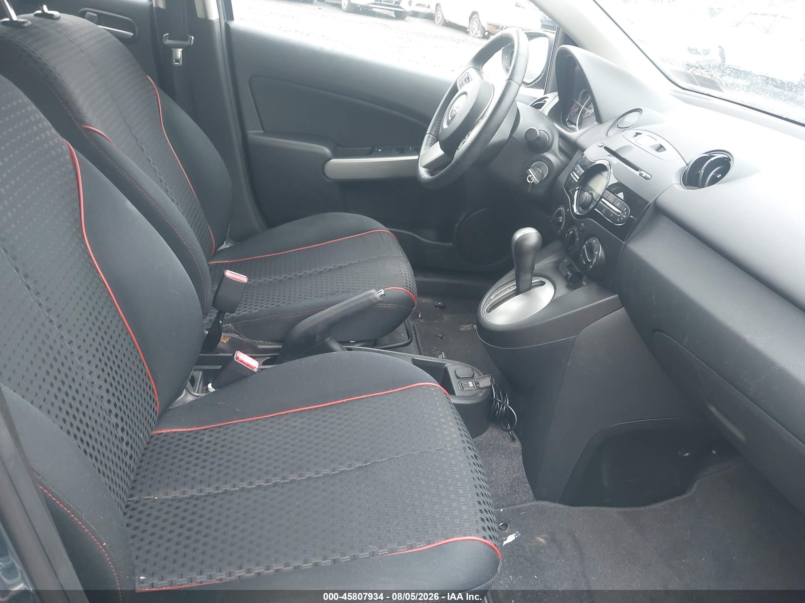 2014 Mazda Mazda2 Touring Blue vin: JM1DE1LZ1E0177862