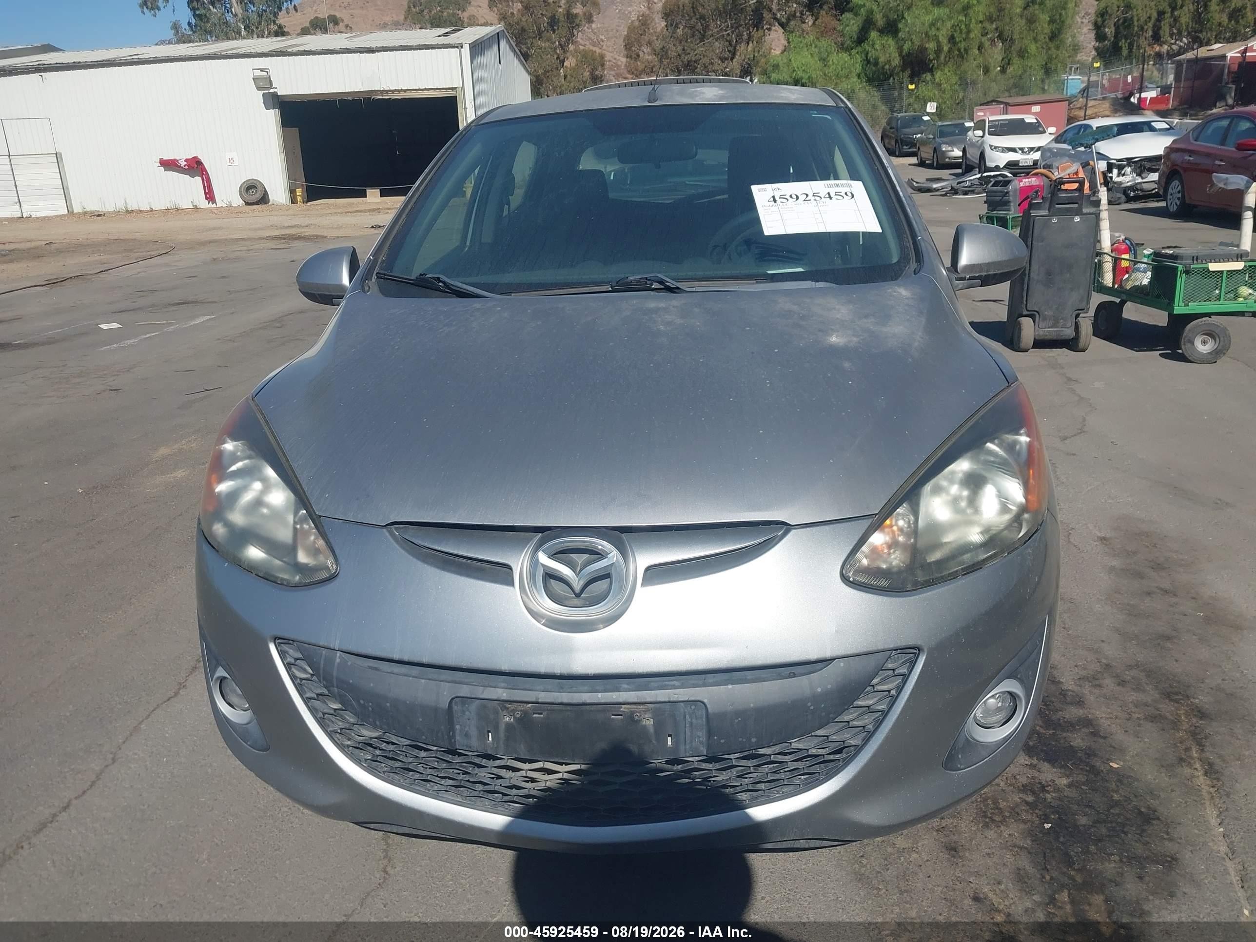 2012 Mazda Mazda2 Touring Silver vin: JM1DE1LZ7C0141431