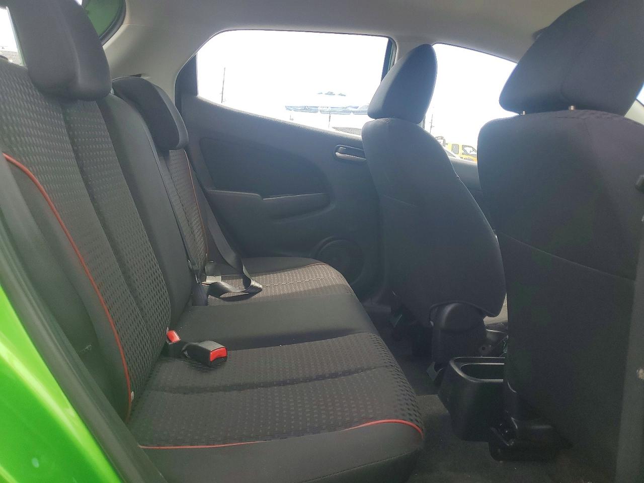 2013 Mazda Mazda2 Green vin: JM1DE1LZ7D0160062