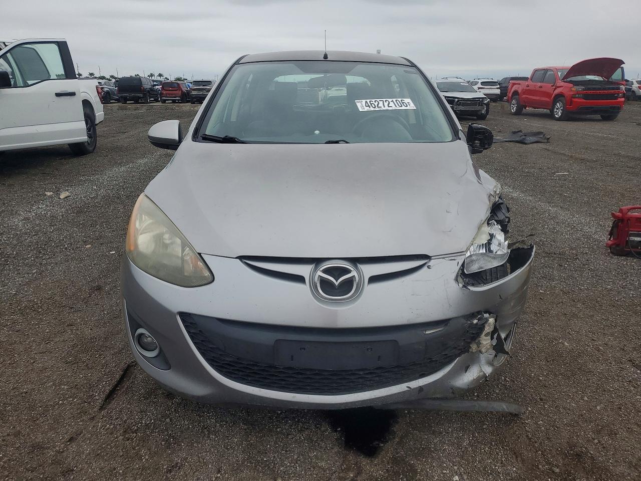 2012 Mazda Mazda2 Silver vin: JM1DE1LZ9C0135890