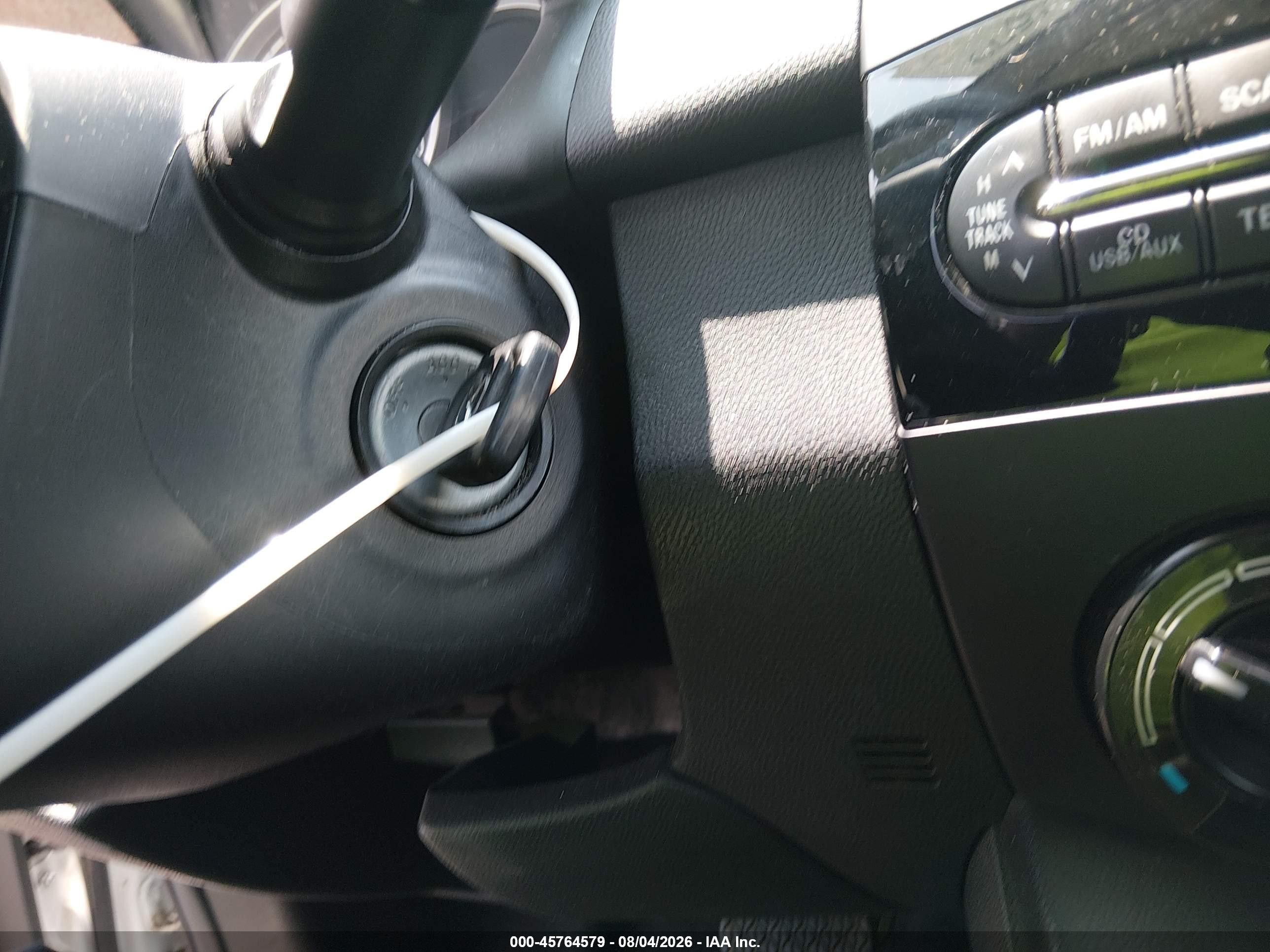 2014 Mazda Mazda2 Touring Белый vin: JM1DE1LZ9E0177267